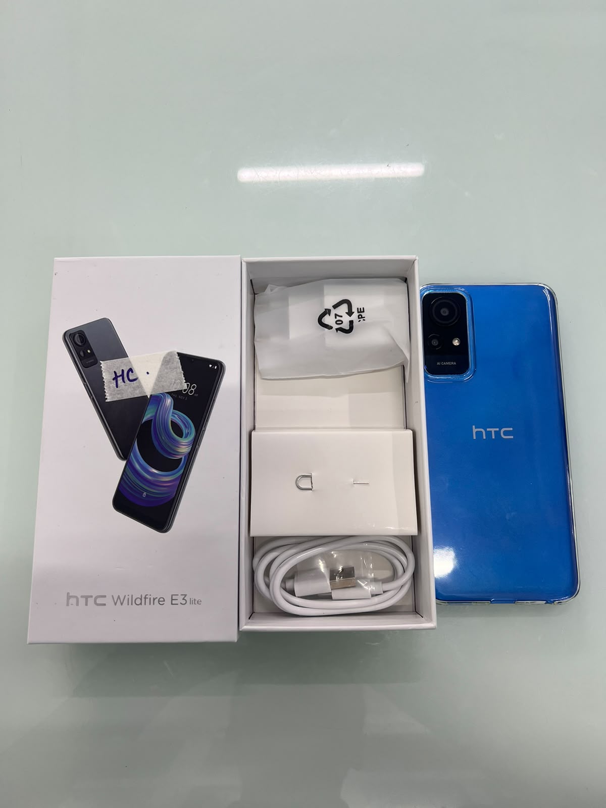 Điện thoại di động HTC Wildfire E3 lite (4GB/64GB) - Xanh (Blue) 