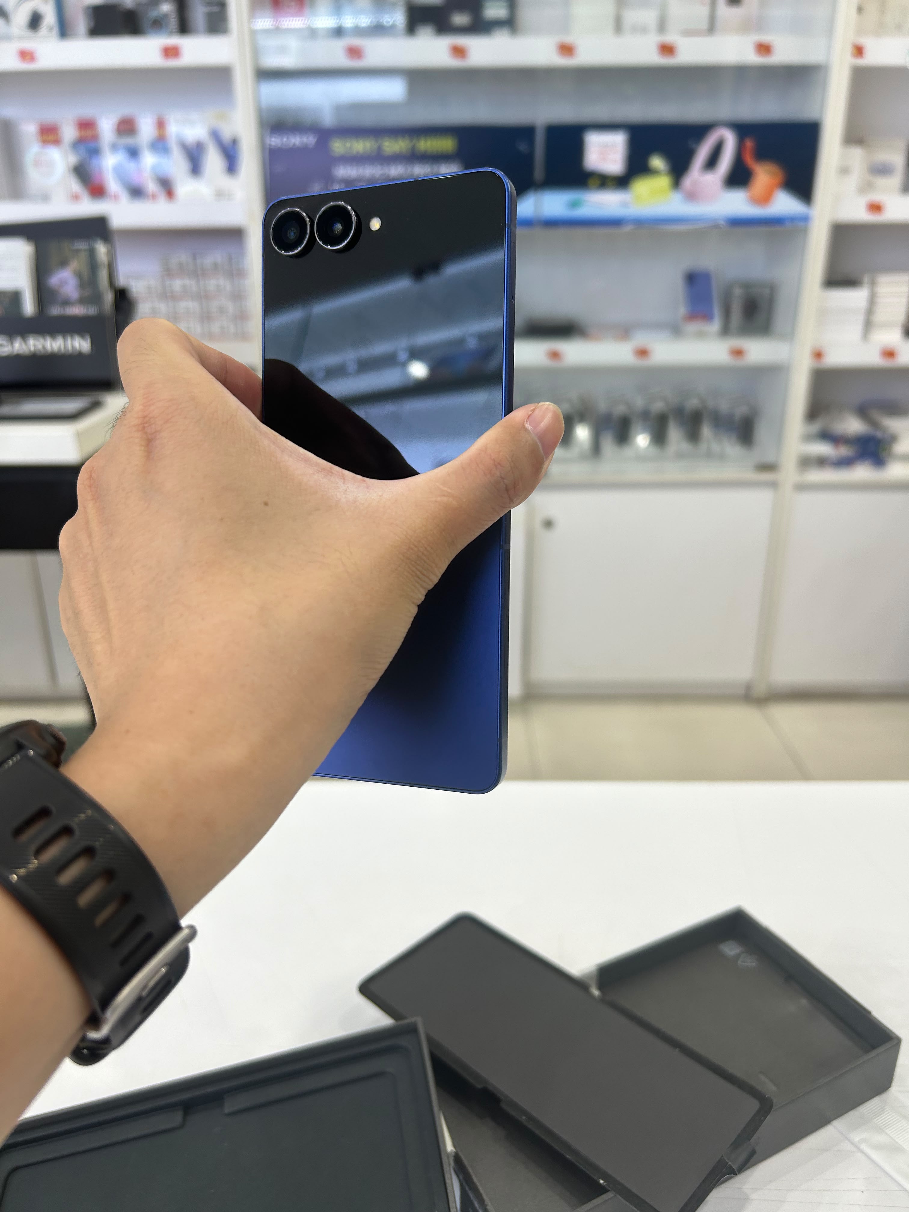 Samsung Galaxy Z Flip7 5G 12GB/256GB Cũ