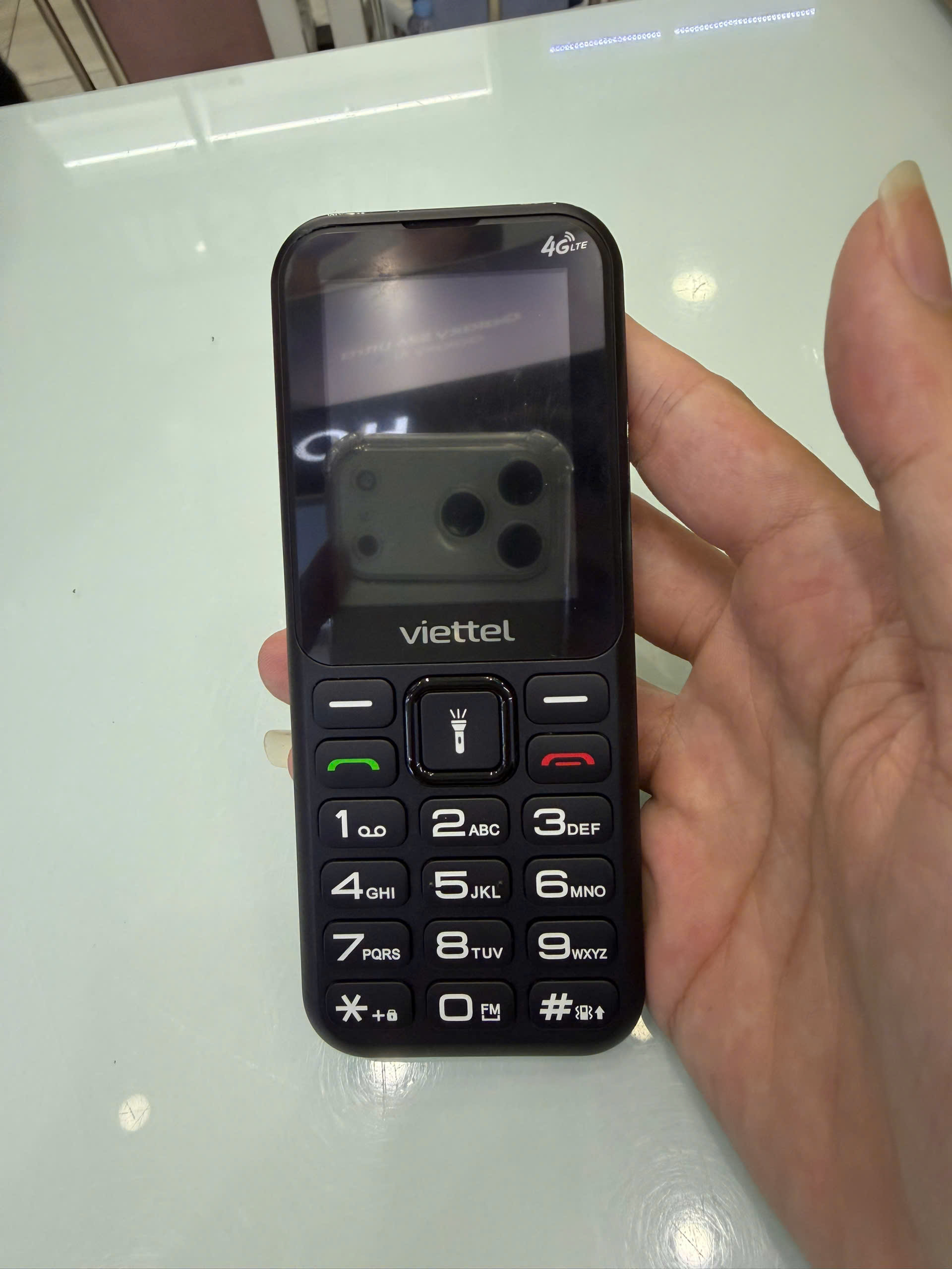 Điện thoại Viettel T2 - 4G (DÙNG MỌI LOẠI SIM) Cũ