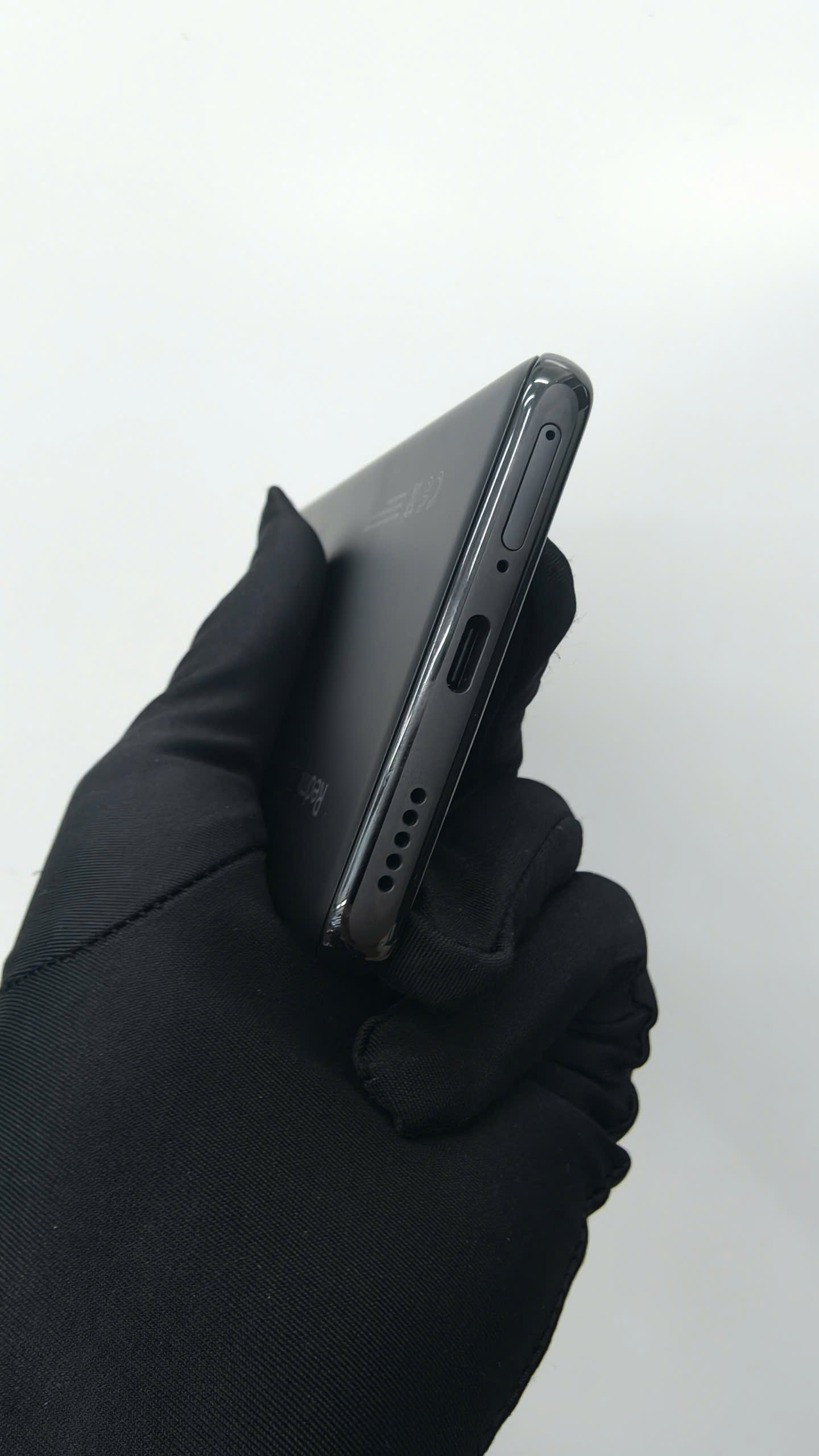 ĐIỆN THOẠI DI ĐỘNG (TEL) REDMI NOTE 14 PRO+ 5G 6.67/SNAP 7S GEN 3/8G/256G/200+8+2MP/20MP/5110mAh (24115RA8EG) TN - 8635410777316