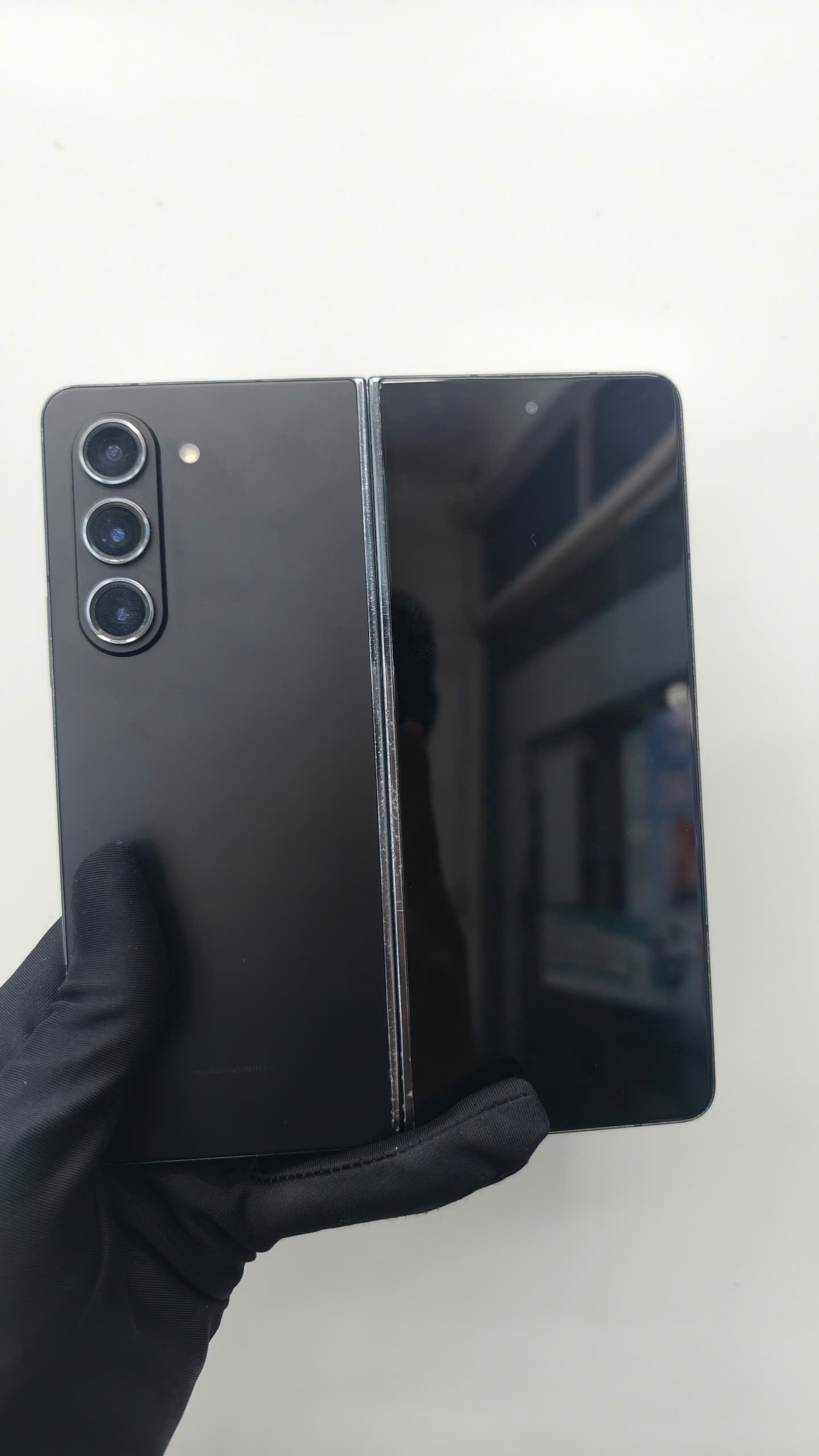 ĐTDĐ Samsung Z Fold5, SM-F946B, 512GB, Đen - 352271450817433 - F946BZKGXXV
