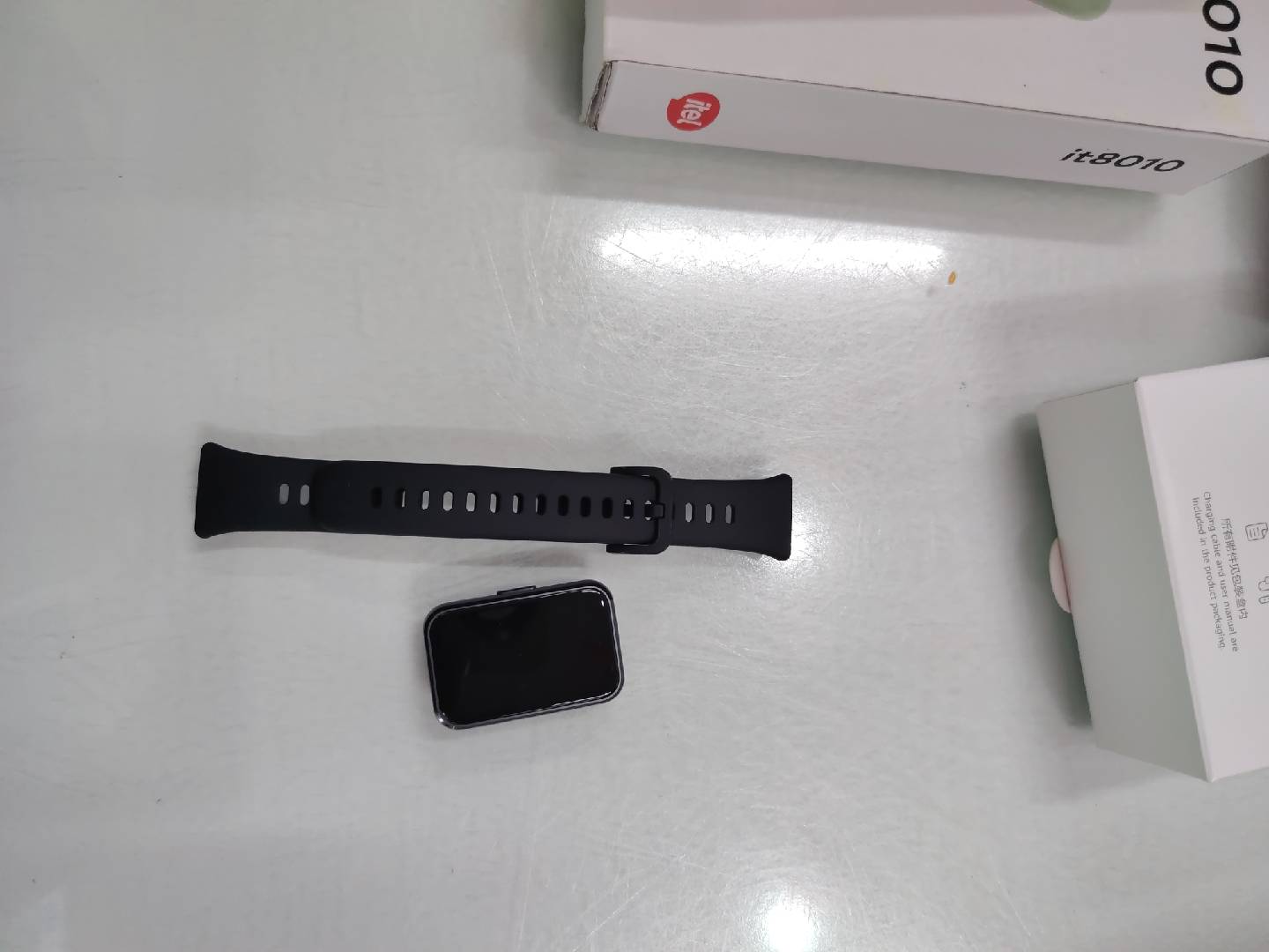 VÒNG ĐEO TAY THÔNG MINH(BAND)HUAWEI CDY-B29 Band 11/Aluminum/DÂY Fluor/ĐEN NHÁM(6942103182372)