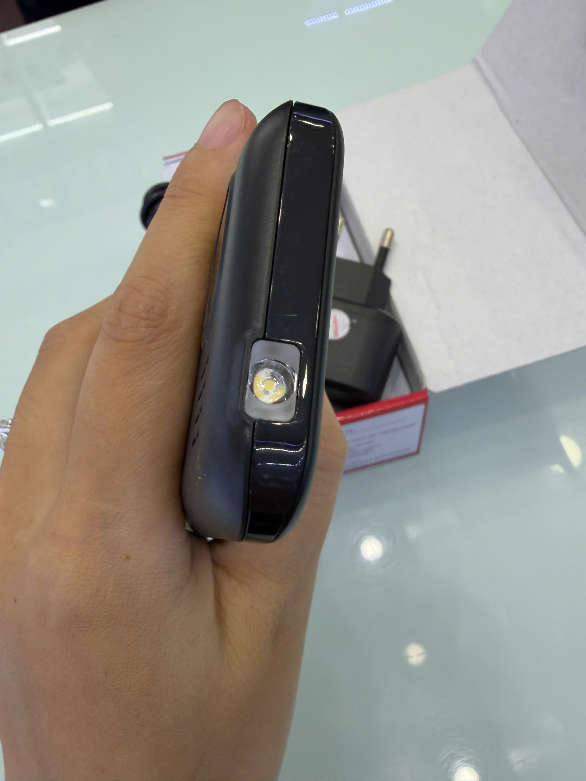 Điện thoại Viettel T2 - 4G (DÙNG MỌI LOẠI SIM) Cũ