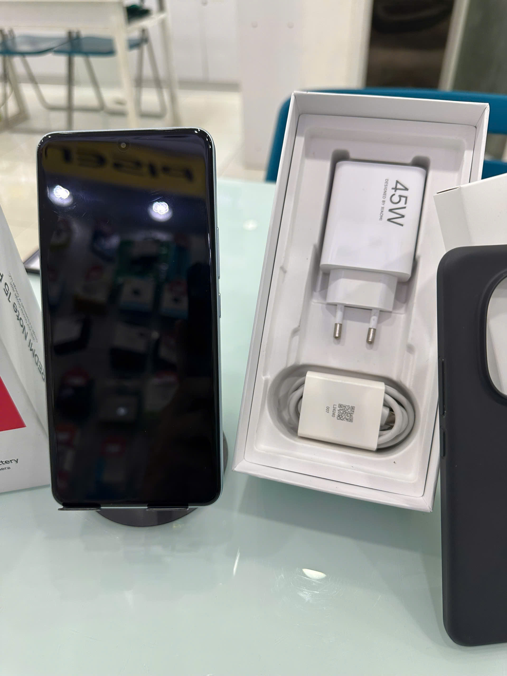 ĐIỆN THOẠI DI ĐỘNG (TEL) REDMI NOTE 15 PRO 6.77"/MTK Helio G200-Ultra/8G/256G/200MP+8MP/32MP/6500mAh (25100RA69G)/ĐEN