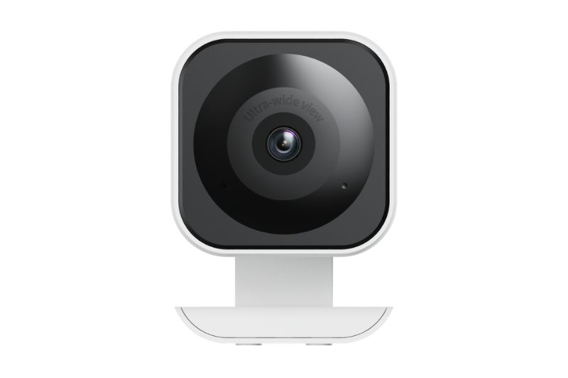 Camera được tích hợp cả micro và loa, hỗ trợ đàm thoại 2 chiều ngay trên thiết bị.