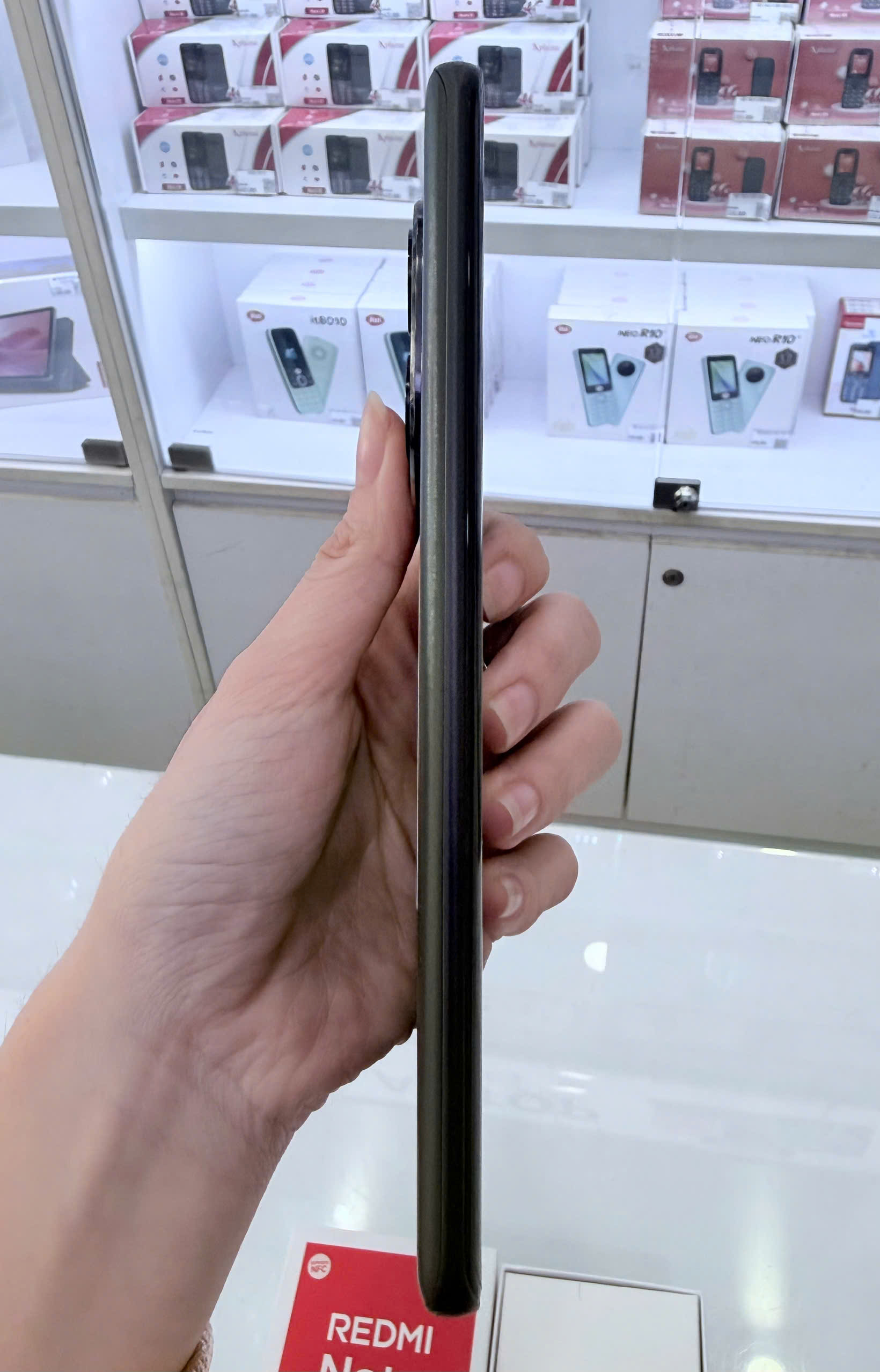 ĐIỆN THOẠI DI ĐỘNG (TEL) REDMI NOTE 15 PRO 6.77"/MTK Helio G200-Ultra/8G/256G/200MP+8MP/32MP/6500mAh (25100RA69G)/ĐEN TN- Cũ