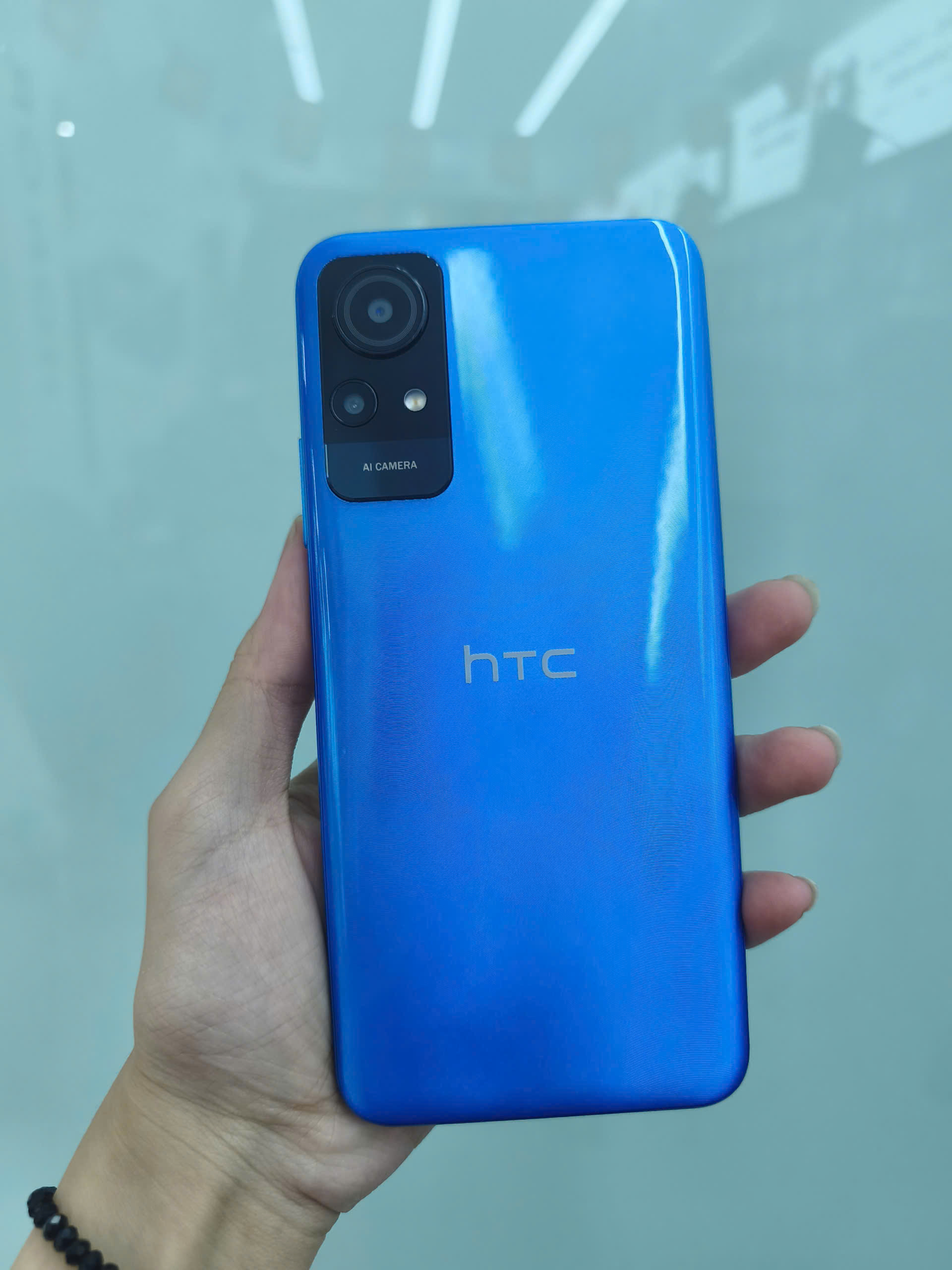 Điện thoại di động HTC Wildfire E3 lite (4GB/64GB) - Xanh (Blue) 