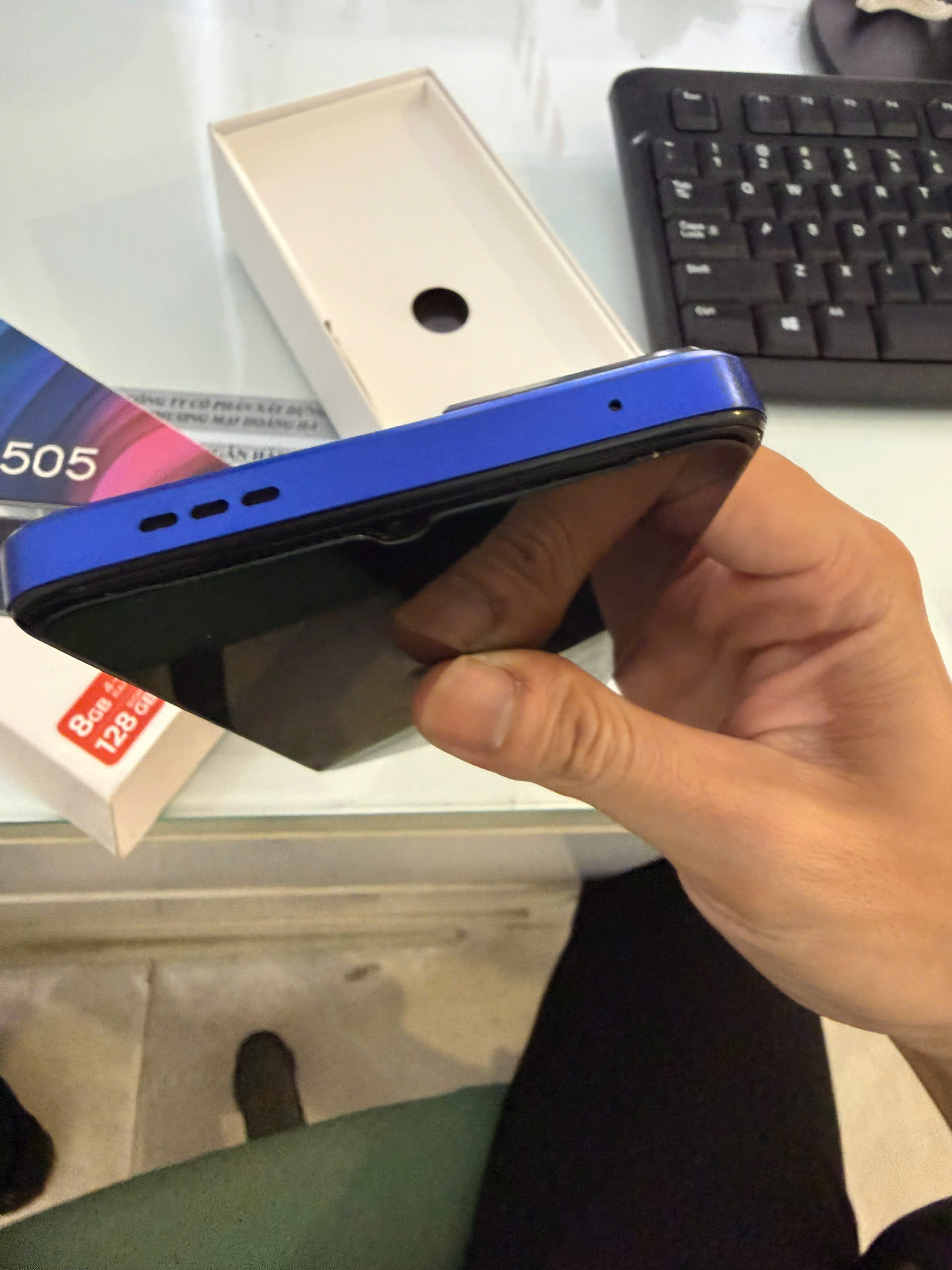 Điện thoại di động TCL 505 T509K (4+128GB) Ocean Blue_T509K
