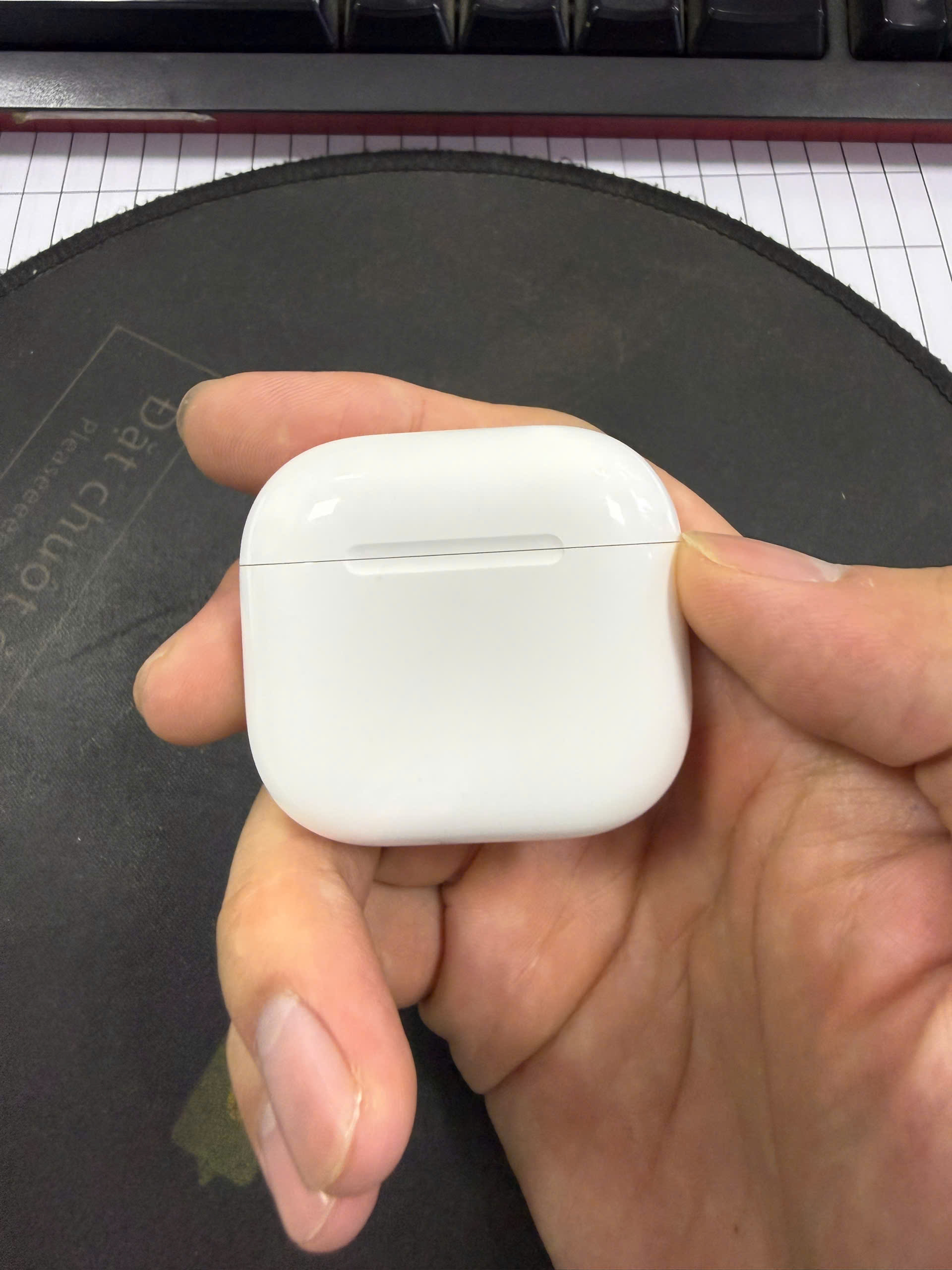 Tai nghe Bluetooth Apple AirPods 4 with Active Noise Cancellation - MXP93ZP/A - SYN2X6N25WW - MXP93ZP