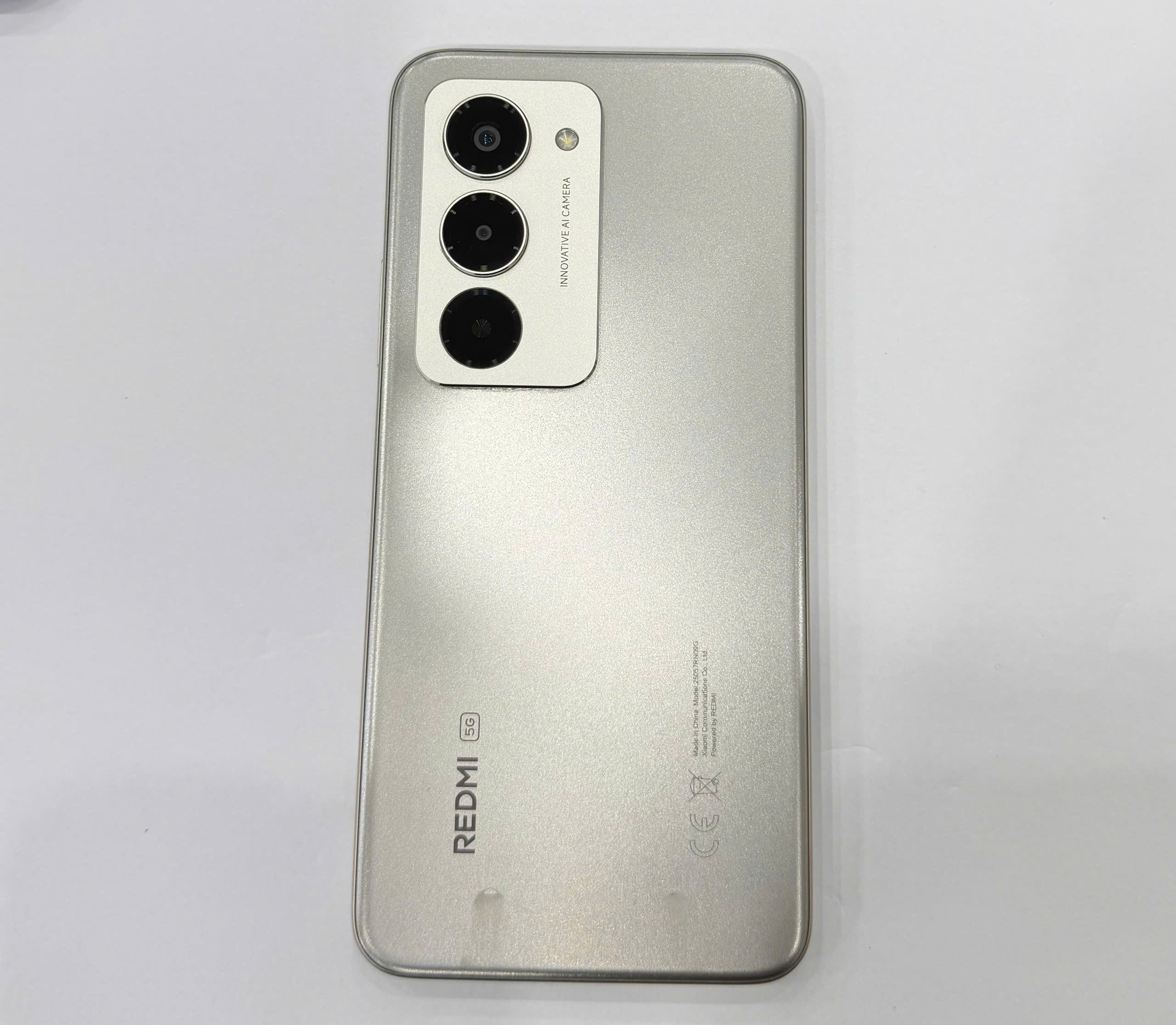 ĐIỆN THOẠI DI ĐỘNG (TEL) REDMI 15 5G 6.9"/SNAP 6S GEN 3/8G/256G/50MP+Auxiliary/8MP/7000mAh (25057RN09G)/XÁM (6932554454463)/ TN 
