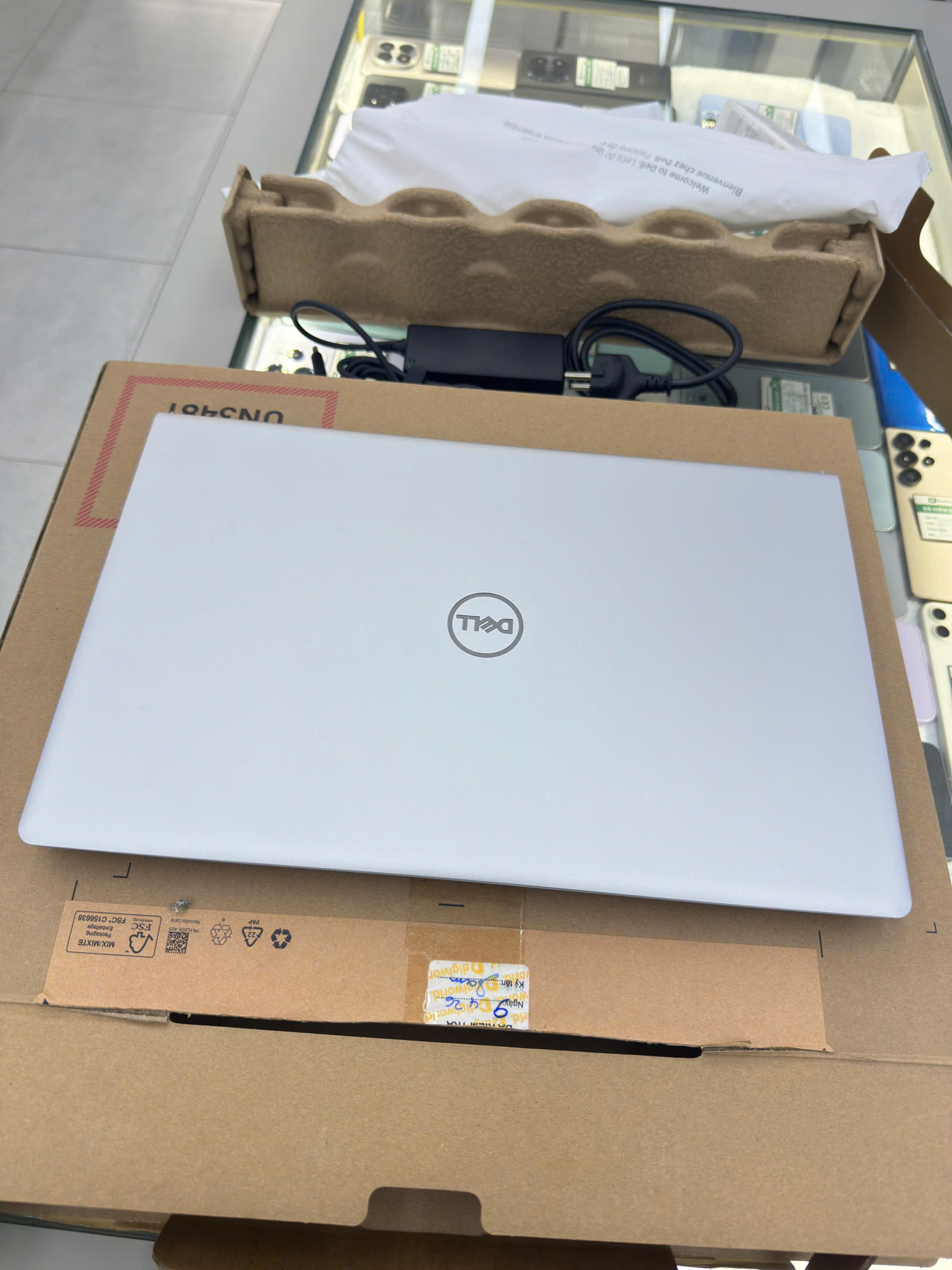 MÁY TÍNH XÁCH TAY (NB) DELL15 DC15250 i5-1334U/16G/512SSD/15.6FHD/120Hz/3C41/W11SL+OFFICE_2024/BẠC(CPH992) - Hàng Cũ