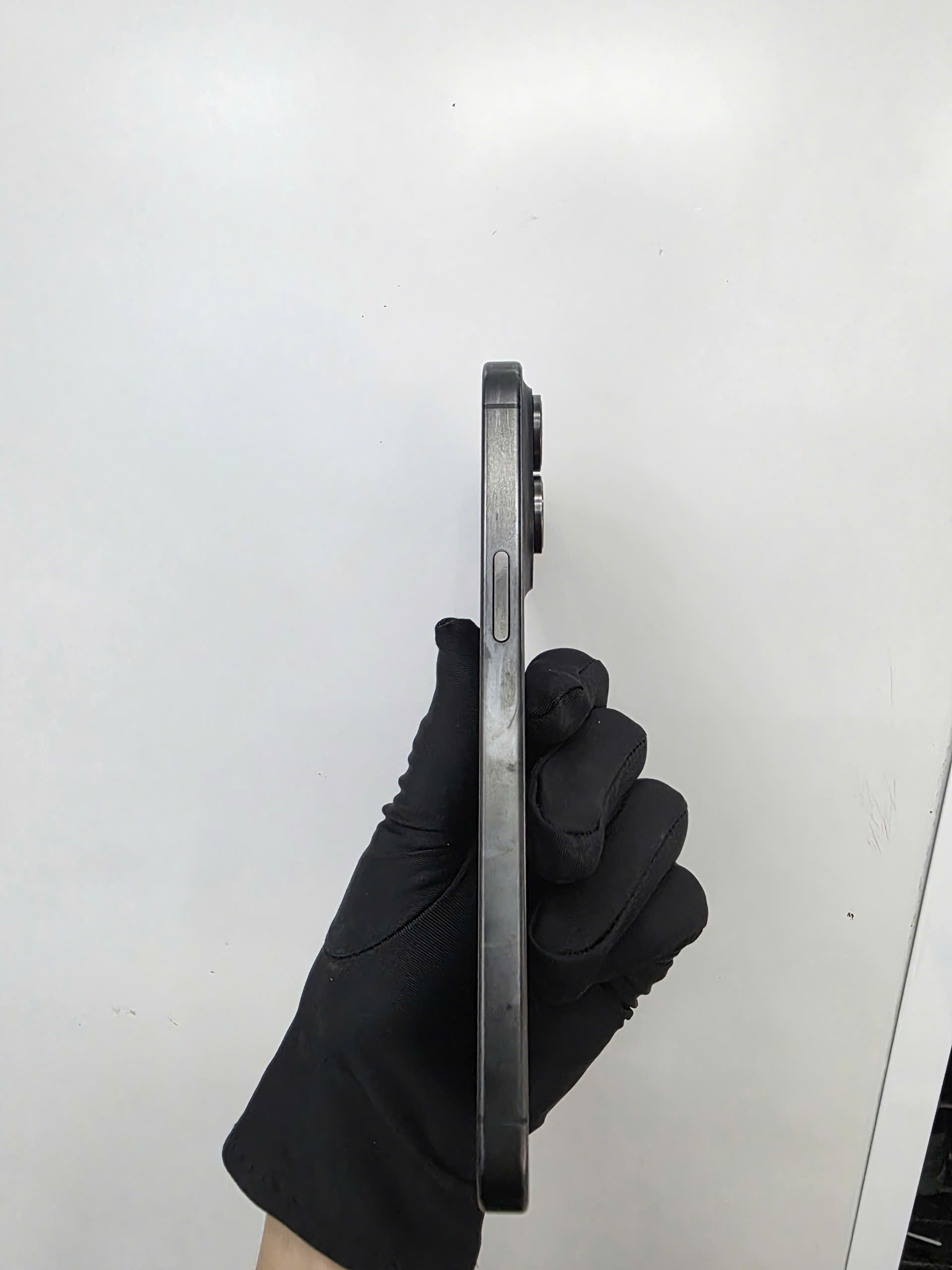 ĐTDĐ Apple iPhone 15 Pro Max 256GB - Cũ - KD7WCR27X7 - IP15M256C