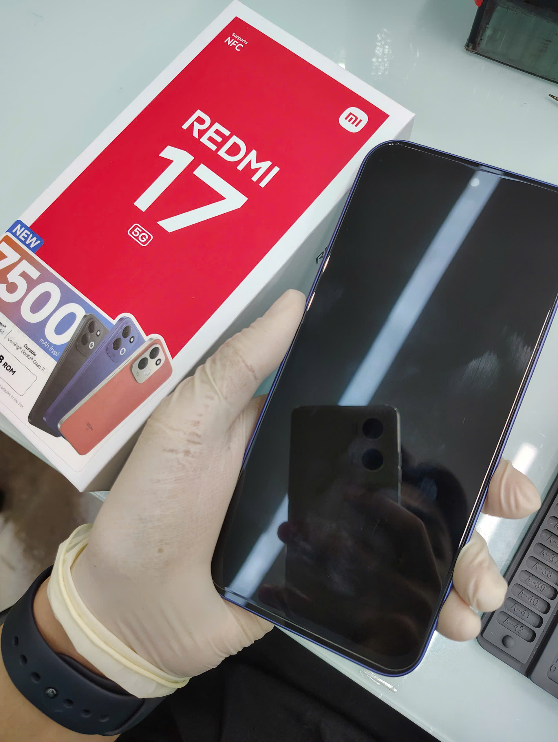 ĐIỆN THOẠI DI ĐỘNG (TEL) REDMI 17 5G 6.9"/SNAP 4 GEN 5/4G/128G/50MP+Auxiliary/8MP/7500mAh