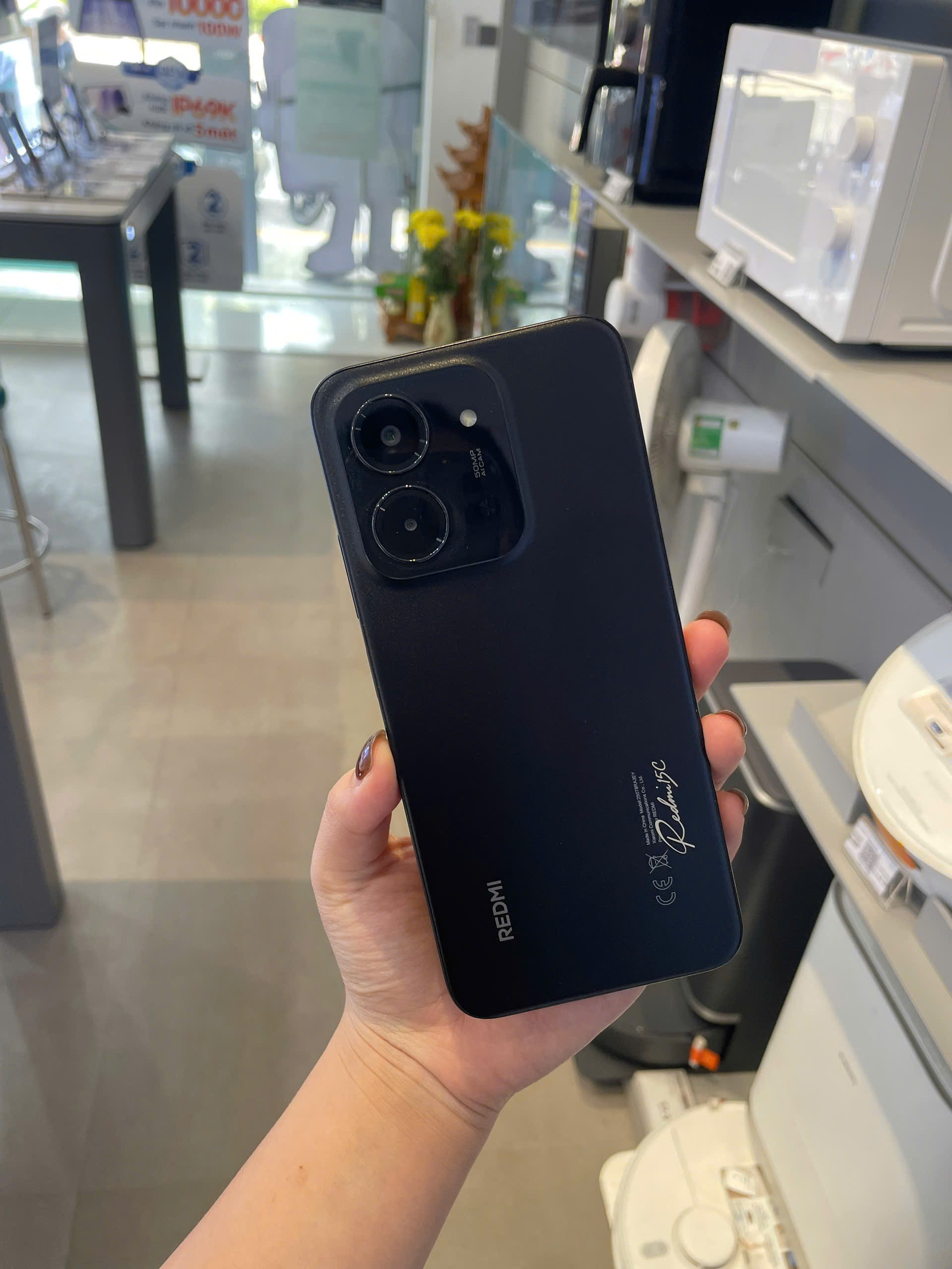 ĐIỆN THOẠI DI ĐỘNG (TEL) REDMI 15C 6.9"/MTK Helio G81 Ultra/4G/128G/50MP+QVGA/8MP/6000mAh (25078RA3EY)/ĐEN - Máy trải nghiệm