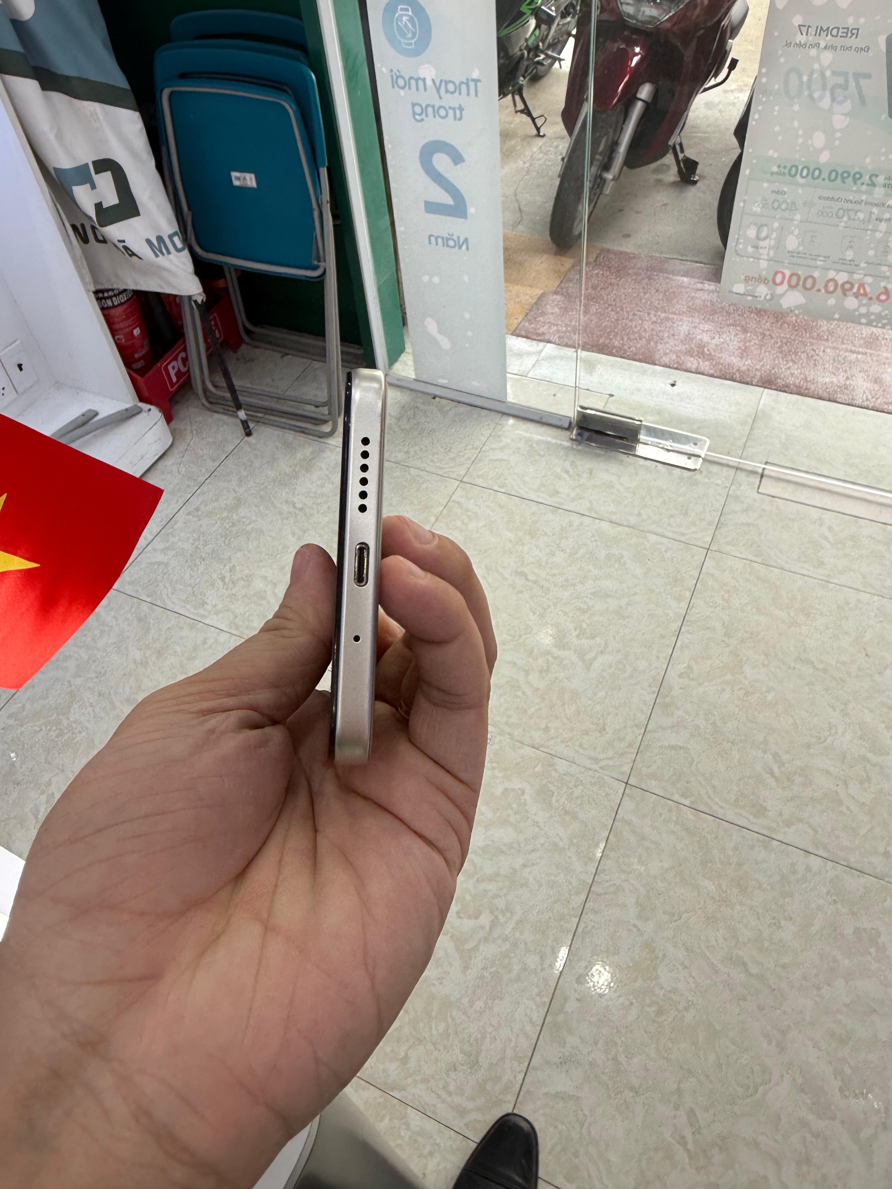ĐIỆN THOẠI DI ĐỘNG (TEL) REDMI 15 5G 6.9"/SNAP 6S GEN 3/8G/256G/50MP+Auxiliary/8MP/7000mAh (25057RN09G)/XÁM (6932554454463)/ TN 