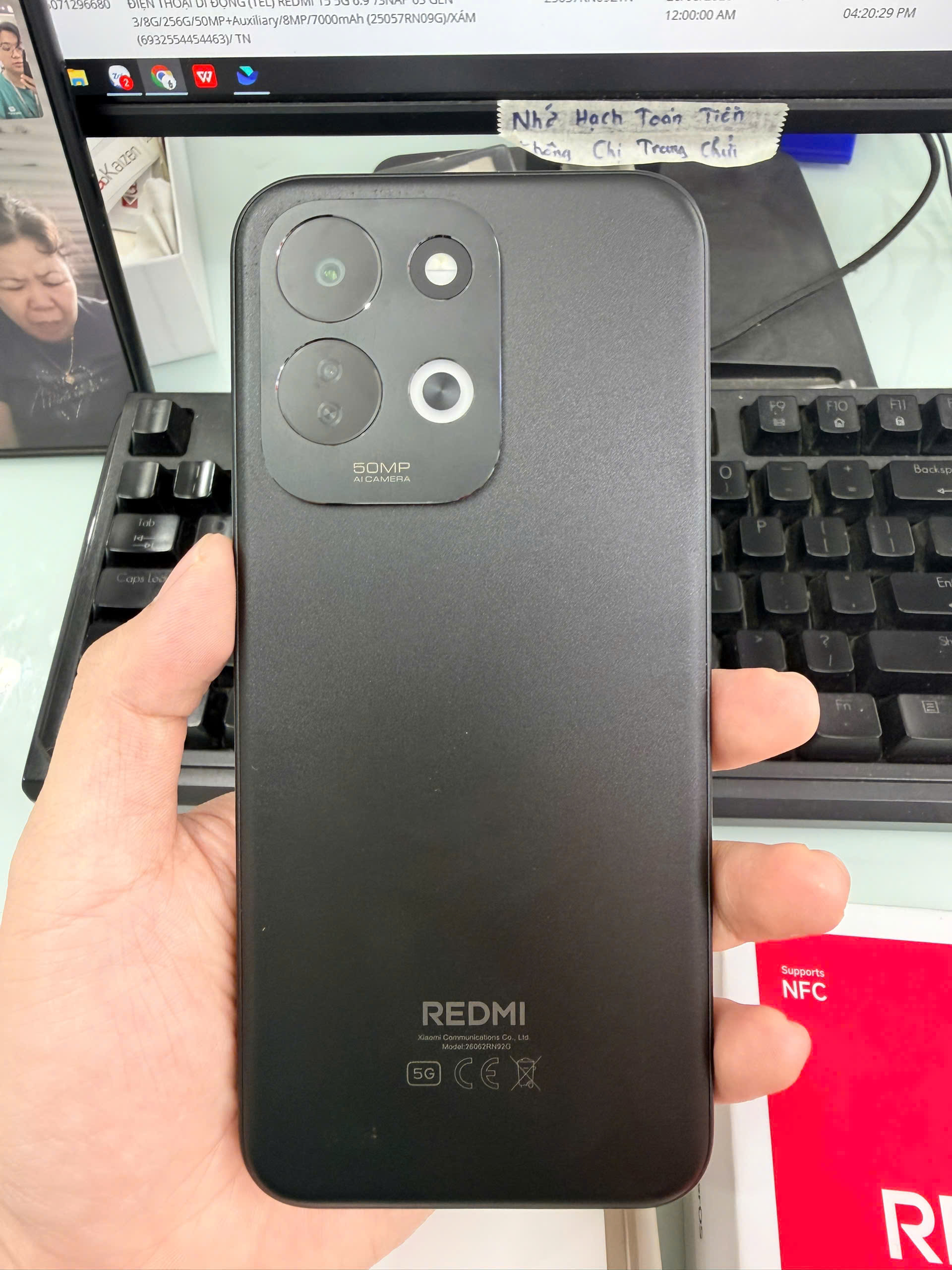 ĐIỆN THOẠI DI ĐỘNG (TEL) REDMI 17 5G 6.9"/SNAP 4 GEN 5/4G/128G/50MP+Auxiliary/8MP/7500mAh (26062RN92G)/ĐEN (6939093008447) - 864