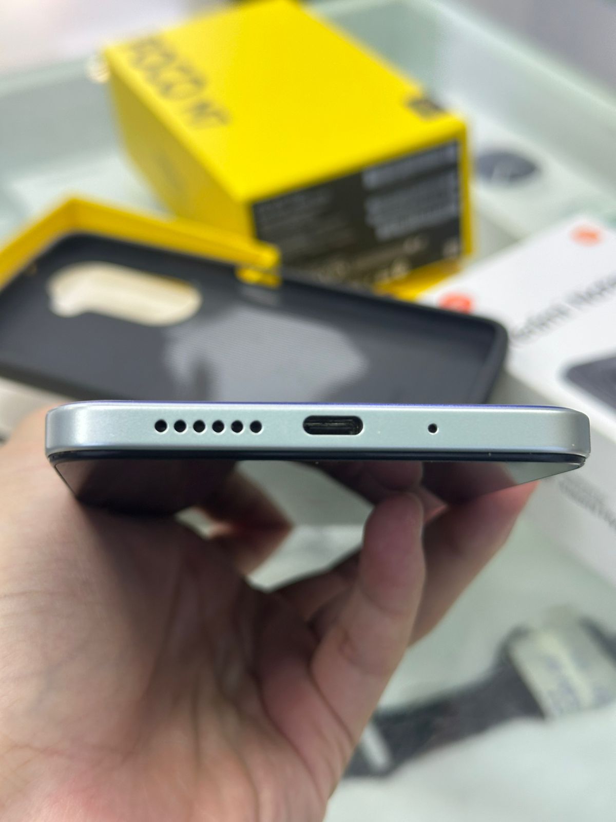 ĐIỆN THOẠI DI ĐỘNG (TEL) POCO M7 6.9"/SNAP 685/6G/128G/50MP+QVGA/8MP/7000mAh (25062PC34G)/BẠC 