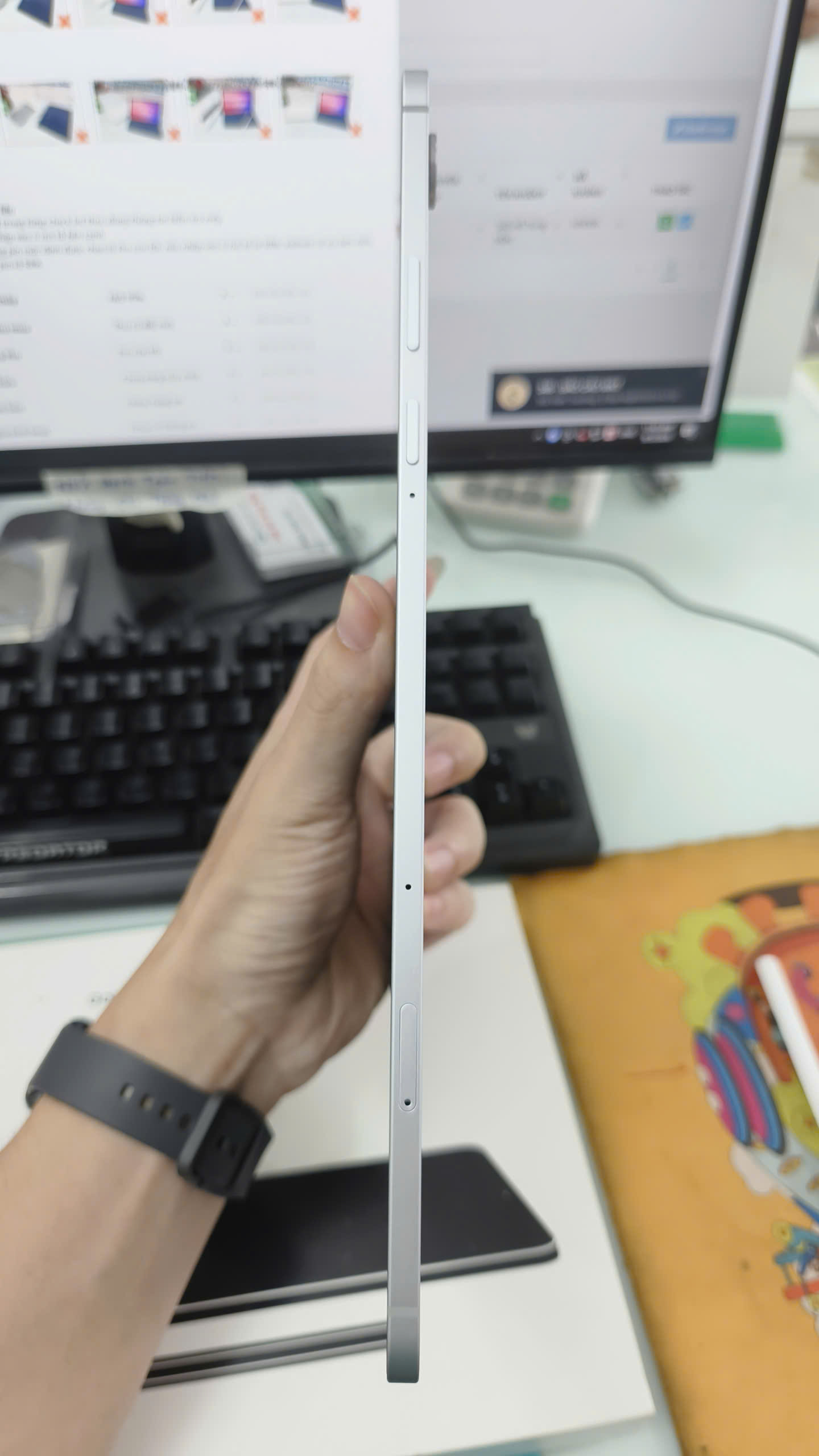 Máy tính bảng Samsung Tab S11 5G, SM-X736, 12GB+128GB, Bạc - 358651370420091 - X736BZSAXXV