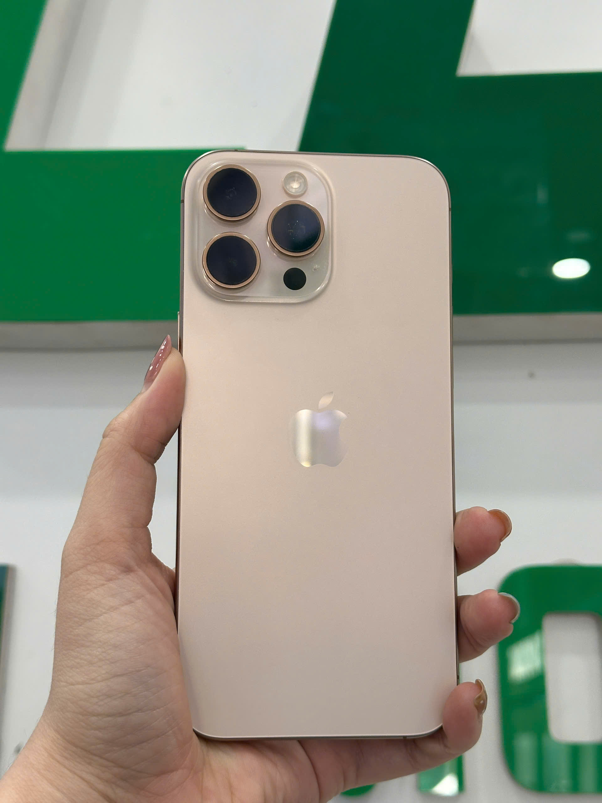 ĐTDĐ Apple iPhone 16 Pro Max 256GB - Cũ - C3H4LN6T17 - IP16M256C - TBH