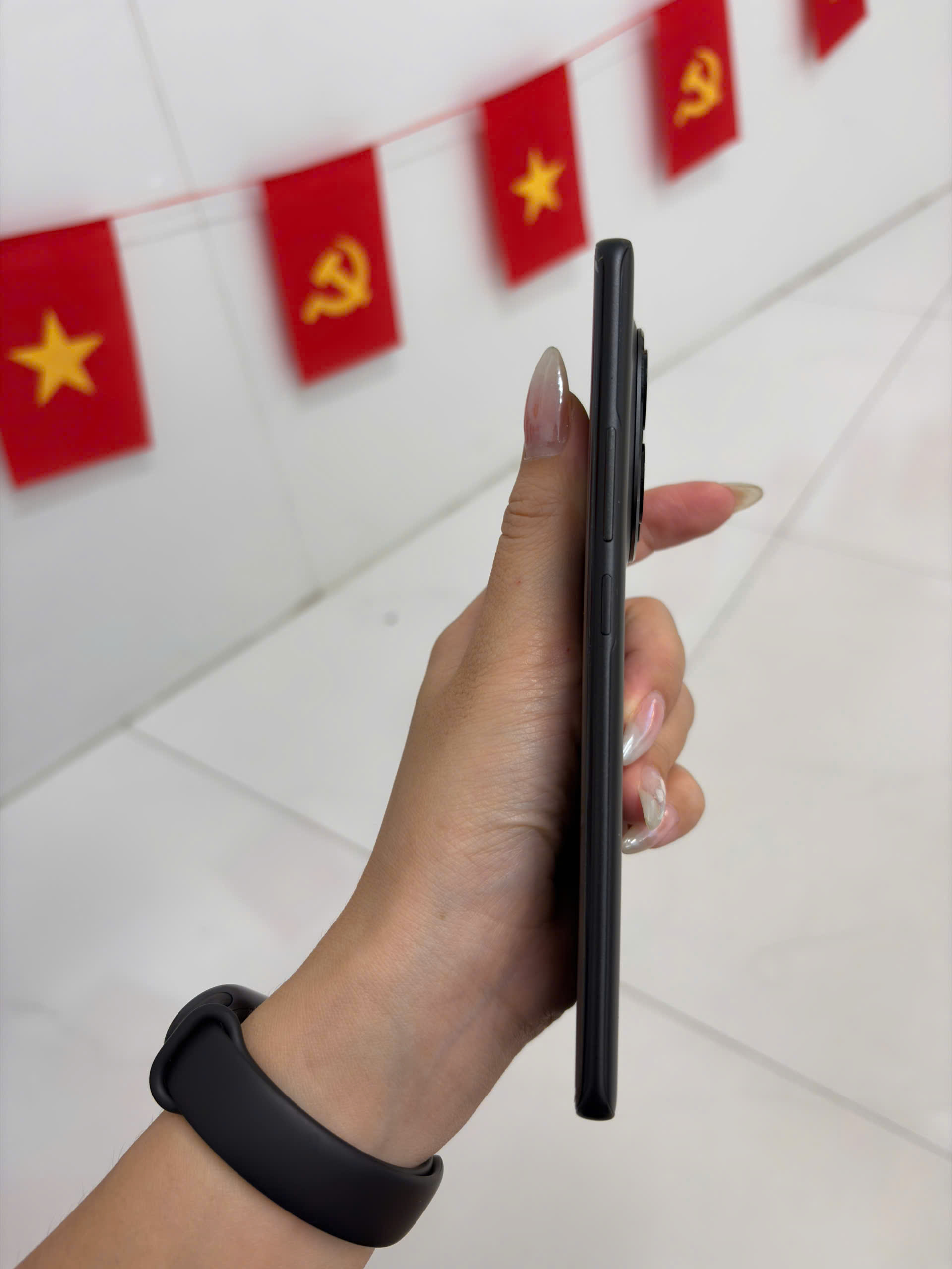 TBH ĐIỆN THOẠI DI ĐỘNG (TEL) REDMI NOTE 15 5G 6.77"/SNAP 6 GEN 3/6G/128G/108MP+8MP/20MP/5520mAh (25098RA98G)/ĐEN (6932554469634)