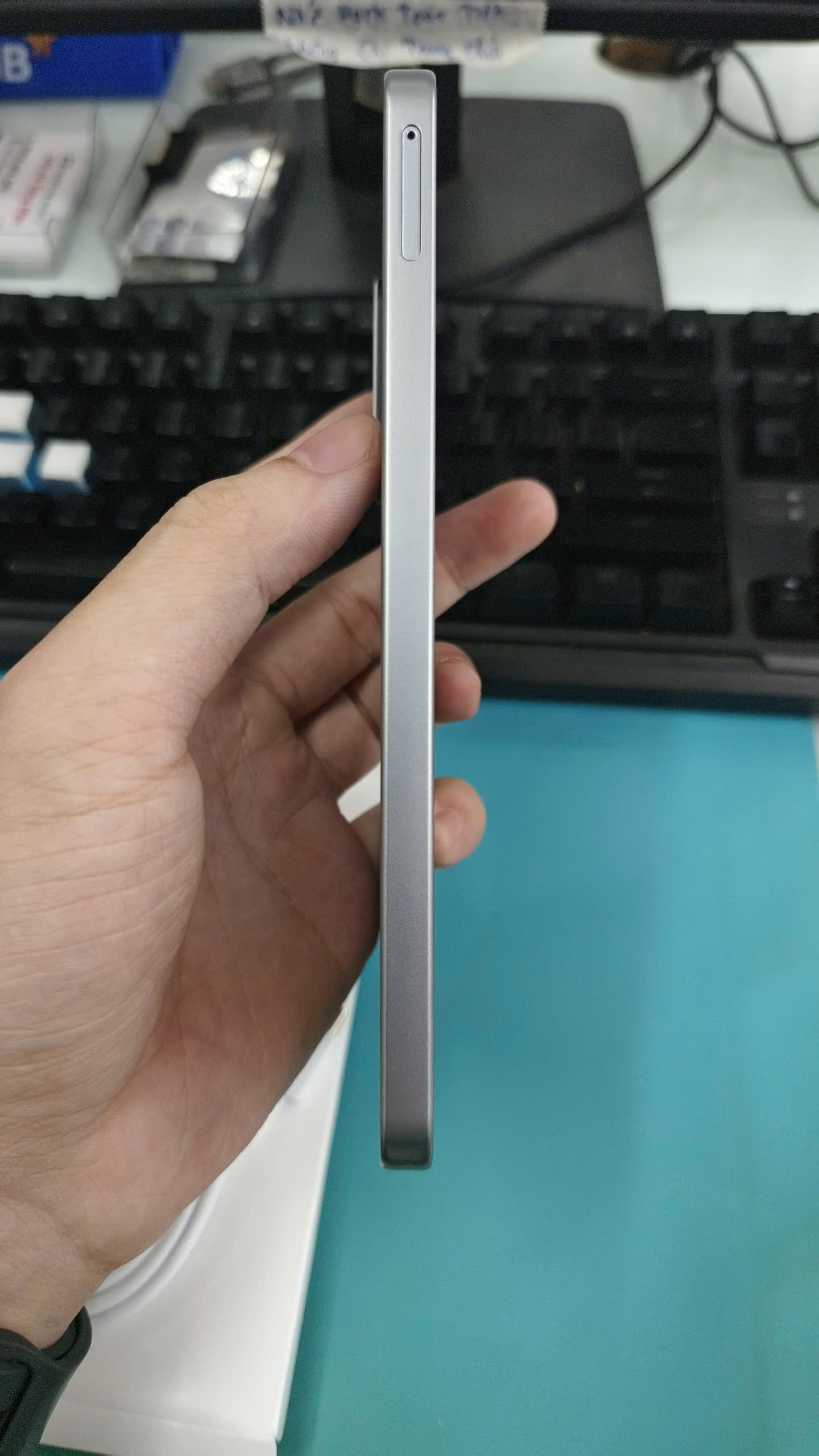 ĐTDĐ Samsung A17 5G, SM-A176B/DS,8+128, Xám - 352409443526758 - A176BZAJXXV