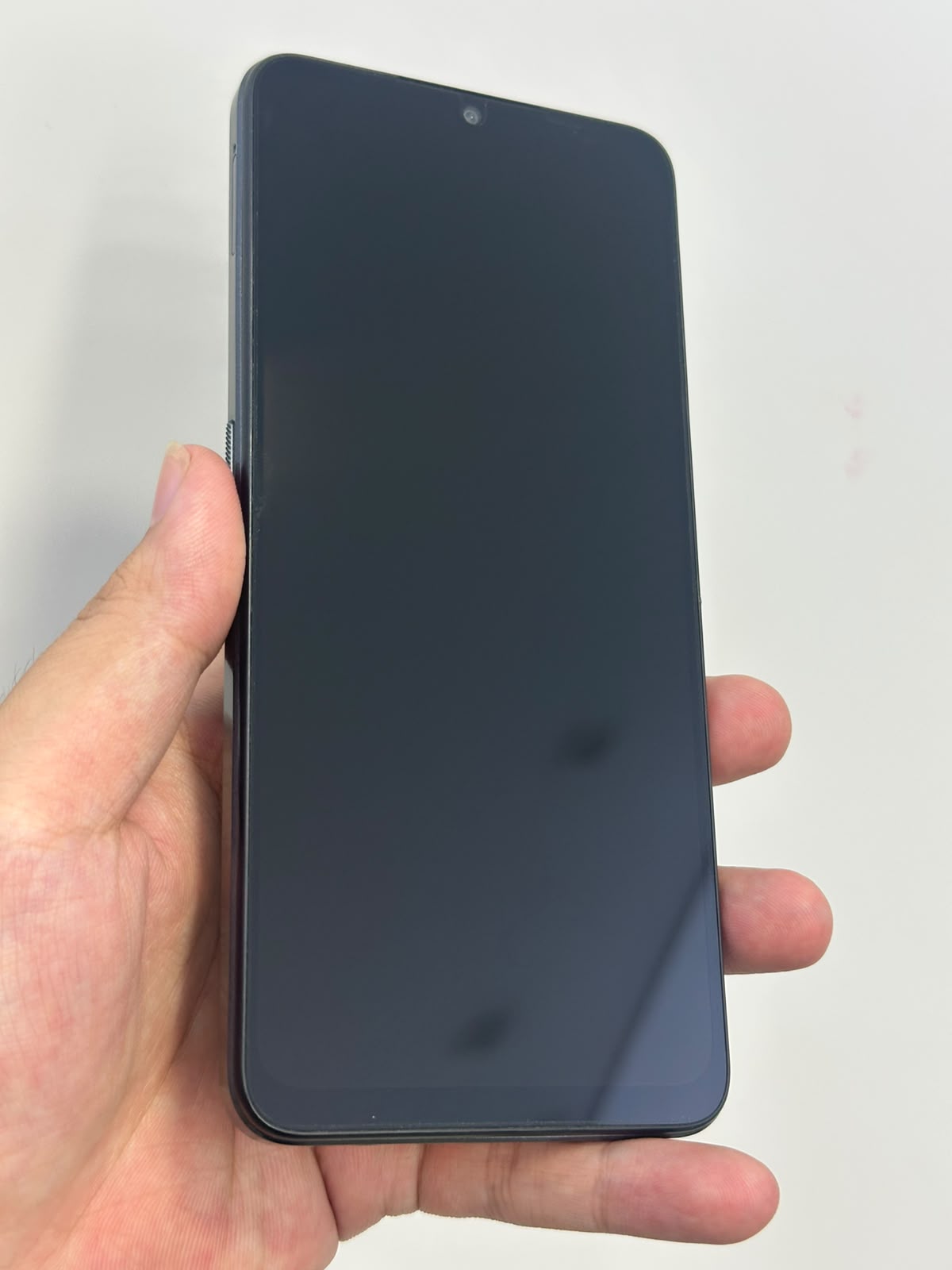 Điện thoại di động thương hiệu HTC Model Wildfire E5 Plus màu Xám