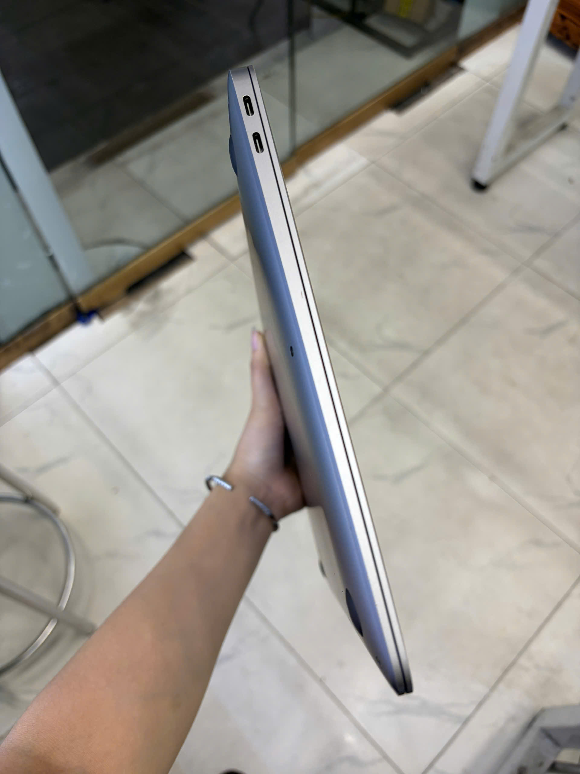 MacBook Air M1 13" 8GB/256GB Cũ