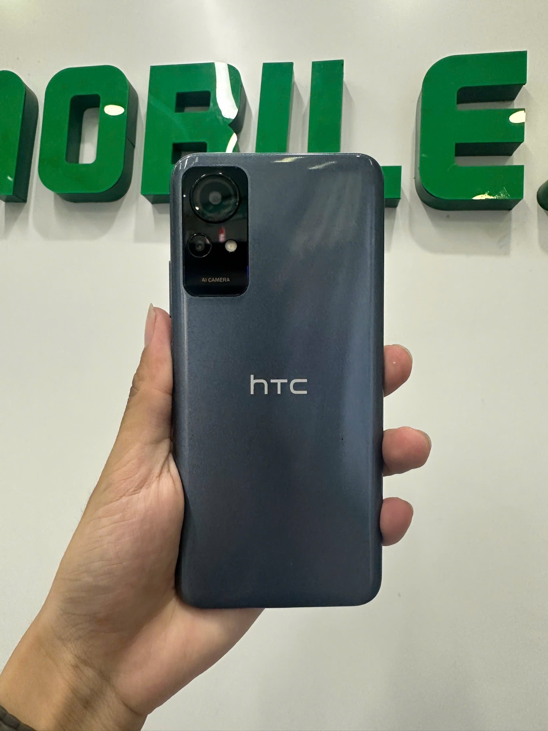 Điện thoại di động HTC Wildfire E3 lite (4GB/64GB) - Ghi (Grey)