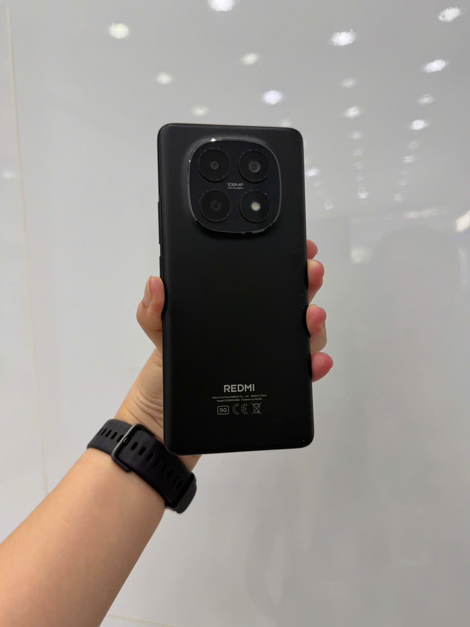 ĐIỆN THOẠI DI ĐỘNG (TEL) REDMI NOTE 15 5G 6.77"/SNAP 6 GEN 3/6G/128G/108MP+8MP/20MP/5520mAh (25098RA98G)/ĐEN (6932554469634)/TN 