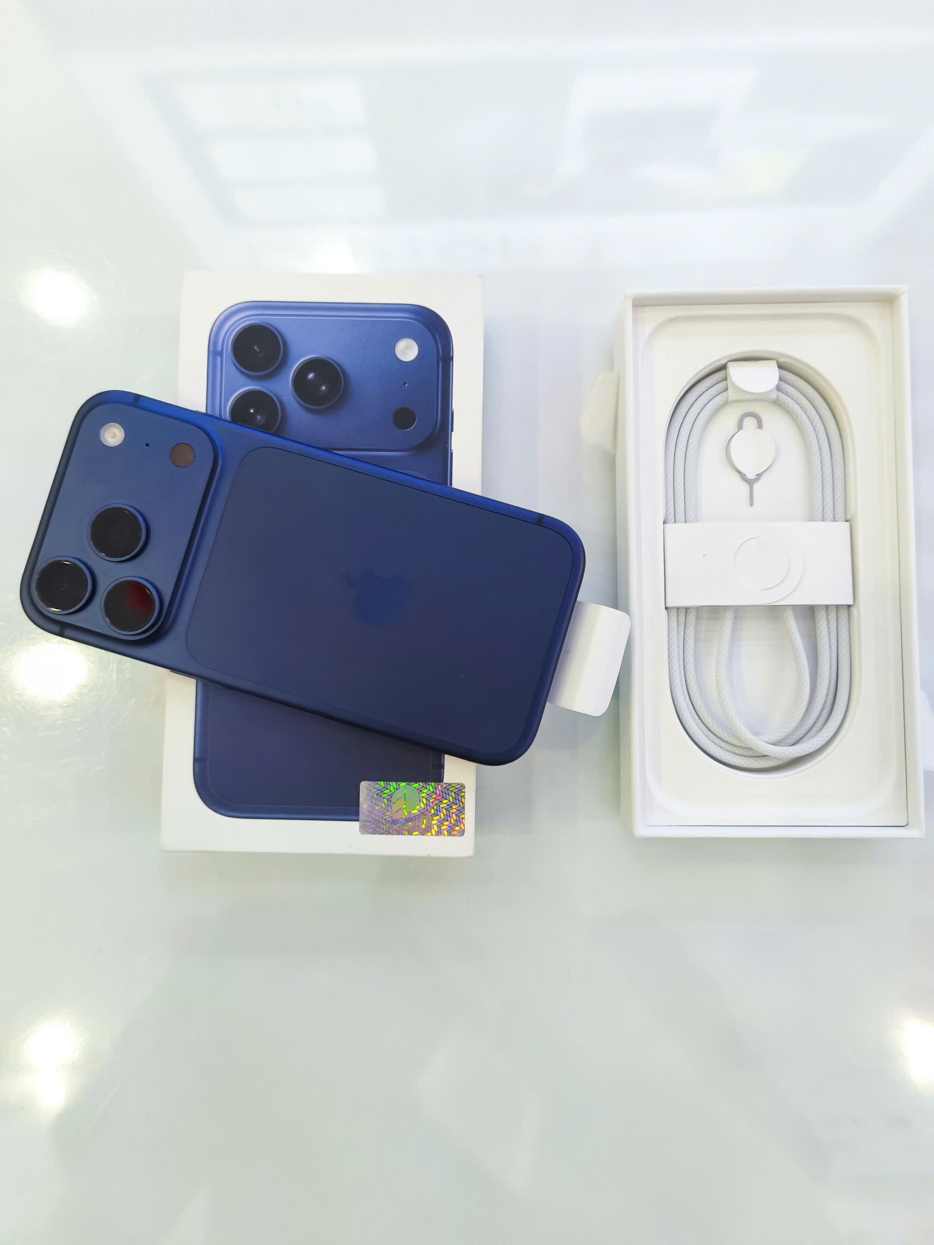 ĐTDĐ Apple iPhone 17 Pro 256GB Deep Blue