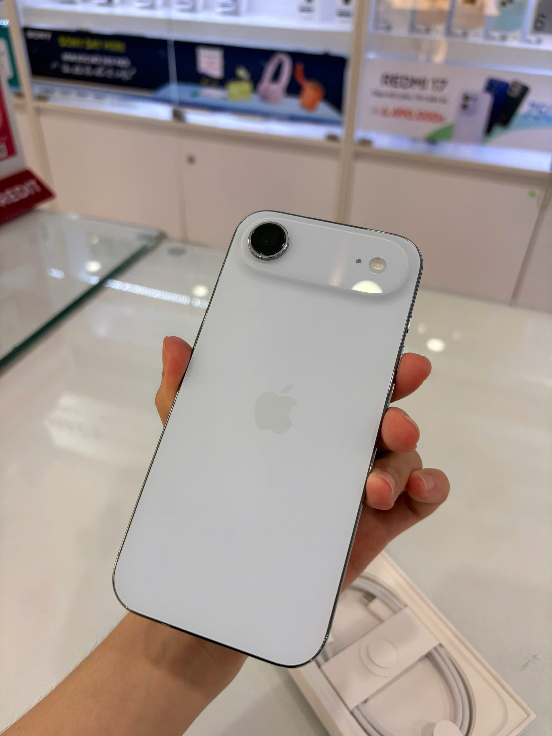 ĐTDĐ Apple iPhone Air 256GB Sky Blue_3P152ZP/A - SHQTXMMPW4H - 3P152ZPZTN