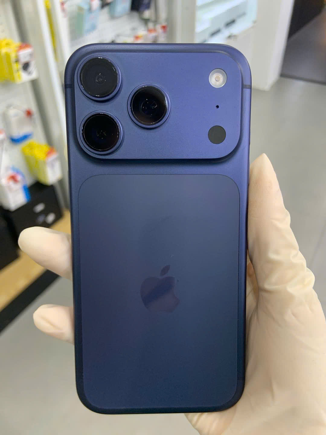 (DEMO) ĐTDĐ Apple iPhone 17 Pro 256GB Deep Blue_3P171ZP/A - SLM9FR93L9V - 3P171ZPZTN