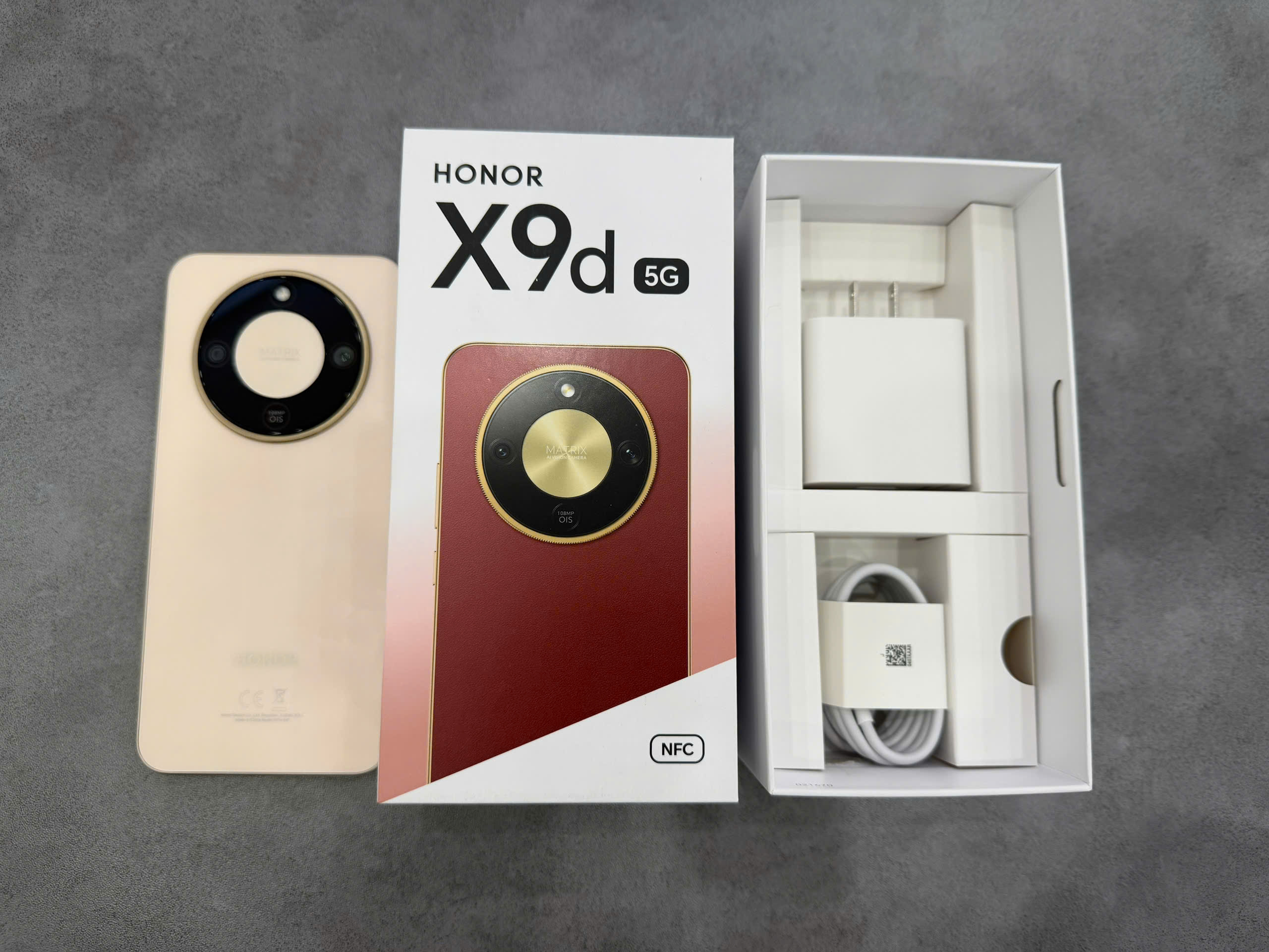Điện thoại thông minh Honor X9d 5G (12GB+512GB) Vàng (Sunrise Gold)