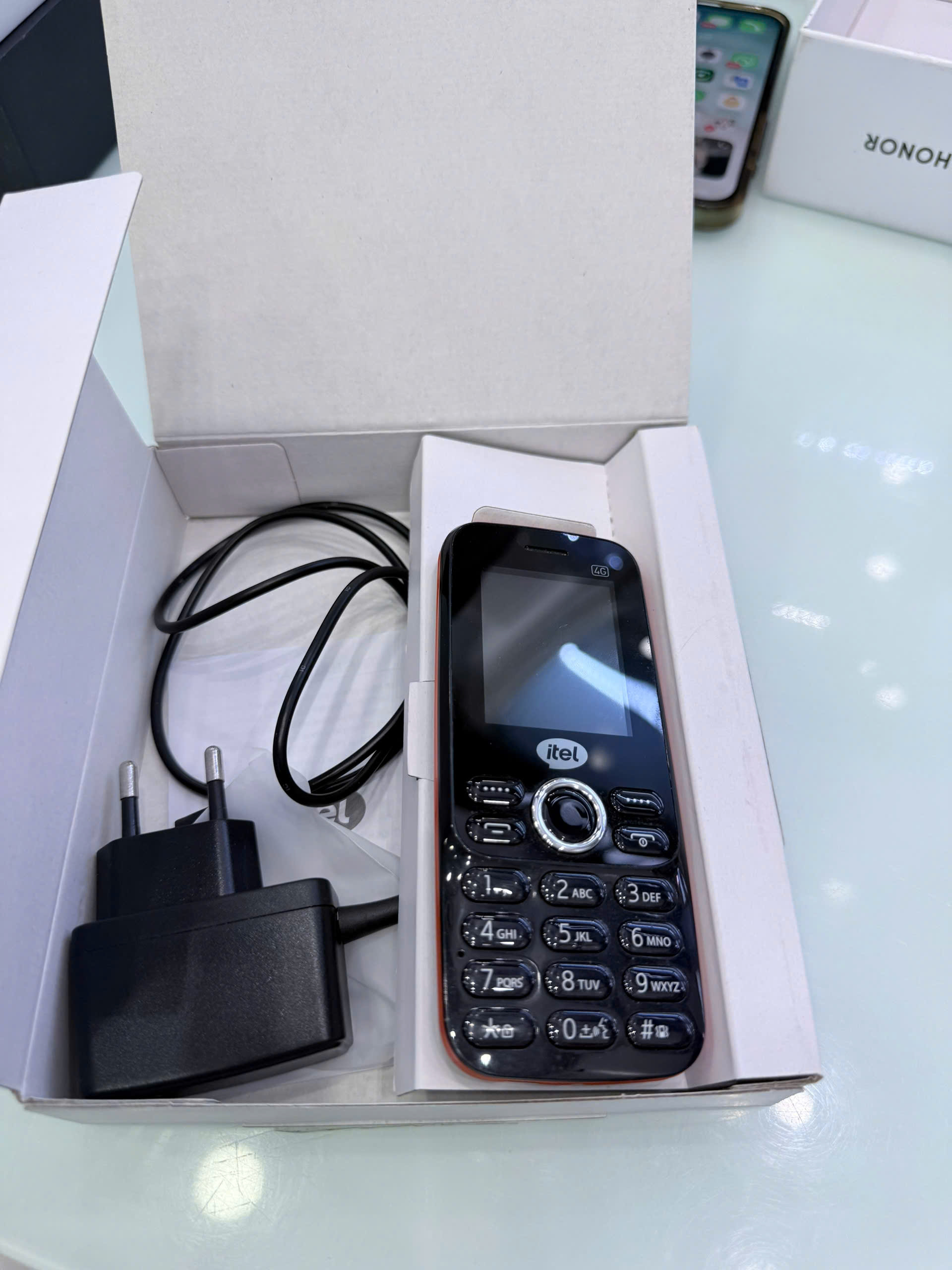 Itel it8010 4G Cũ