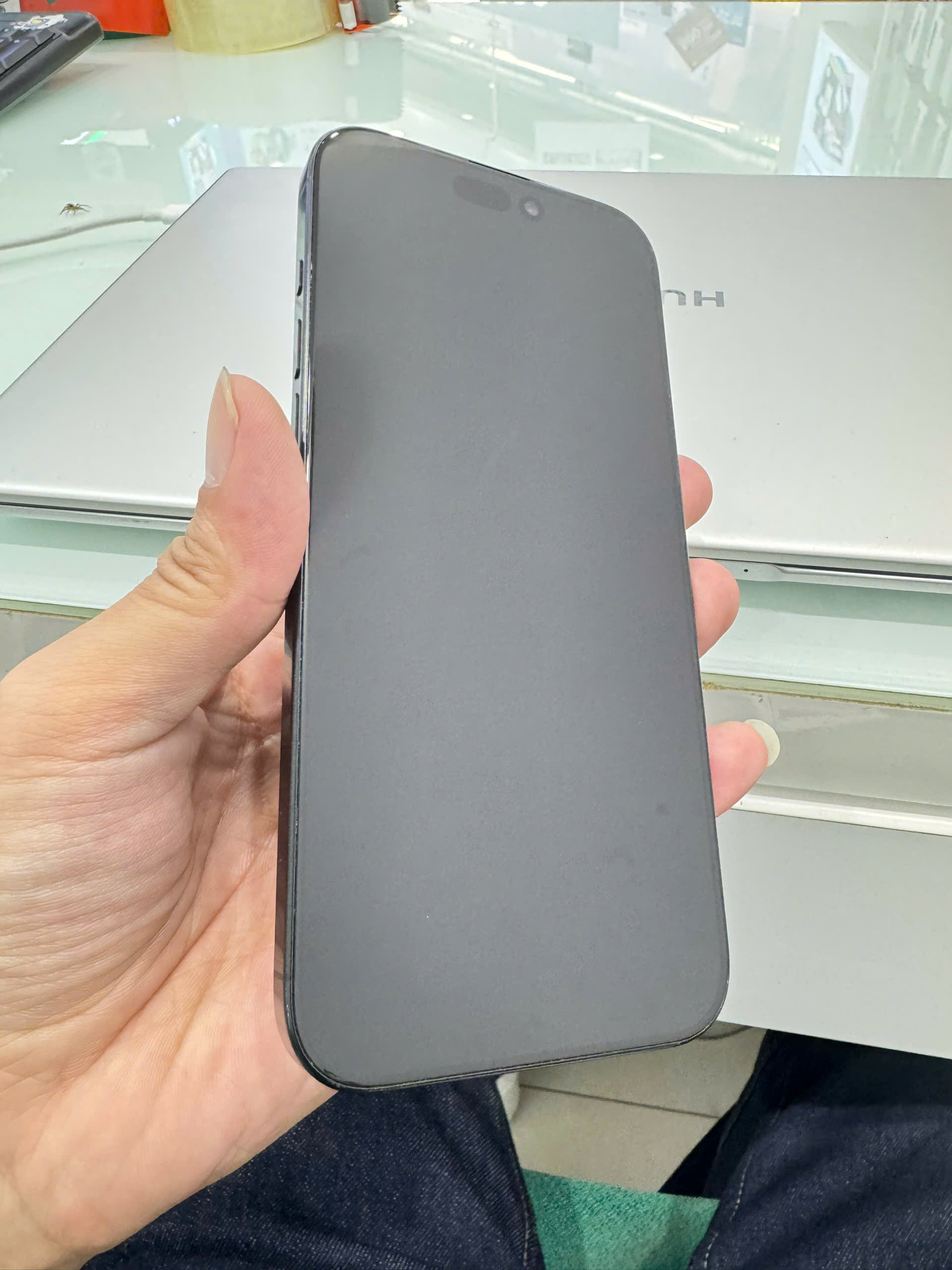 ĐTDĐ Apple iPhone 16 Pro Max 256GB Black Titanium_MYWV3VN/A - KFWT4DTHJ4 - MYWV3VN