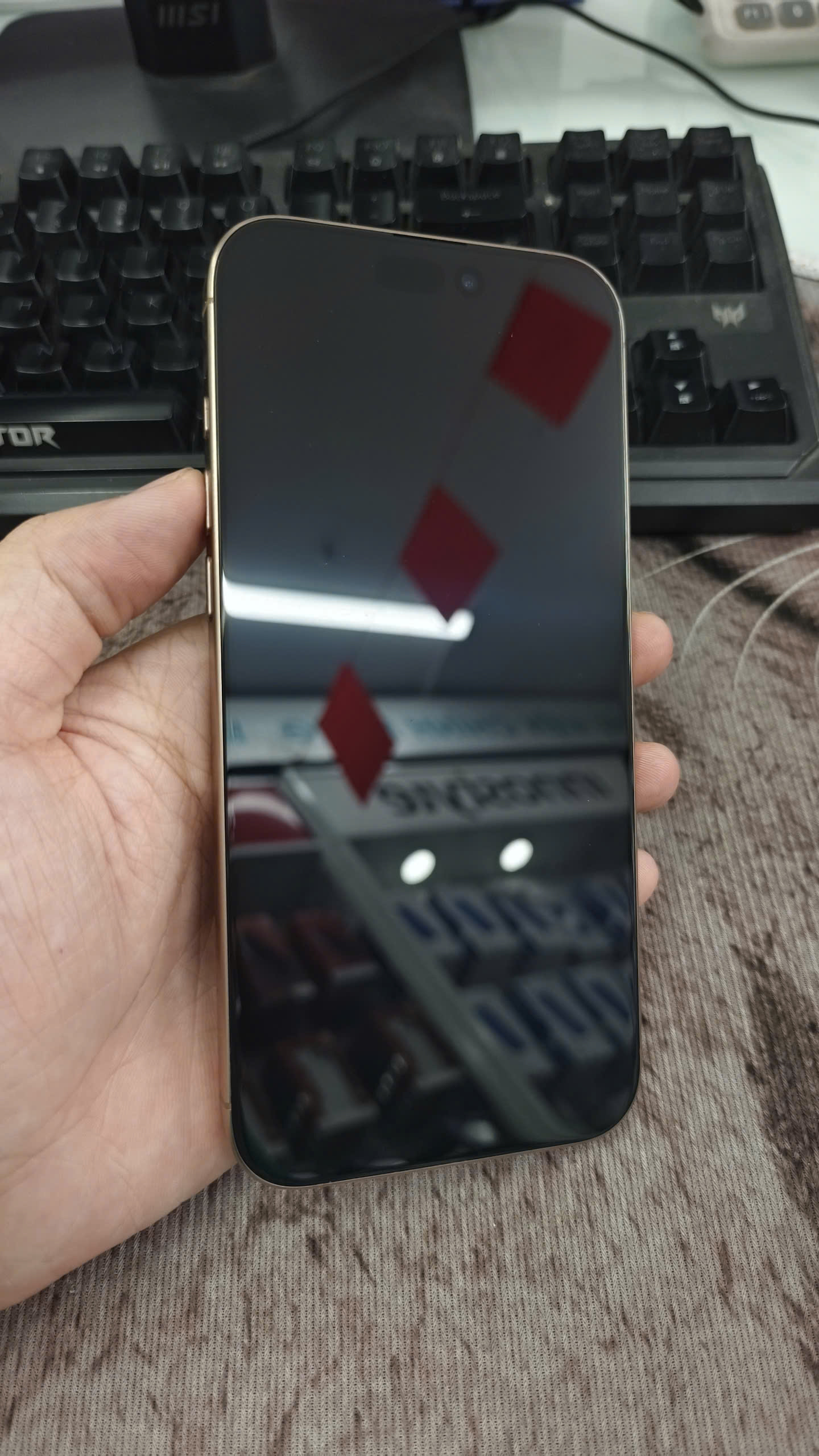 ĐTDĐ Apple iPhone 16 Pro Max 256GB - Cũ - SH194W7J9V4 - IP16M256C
