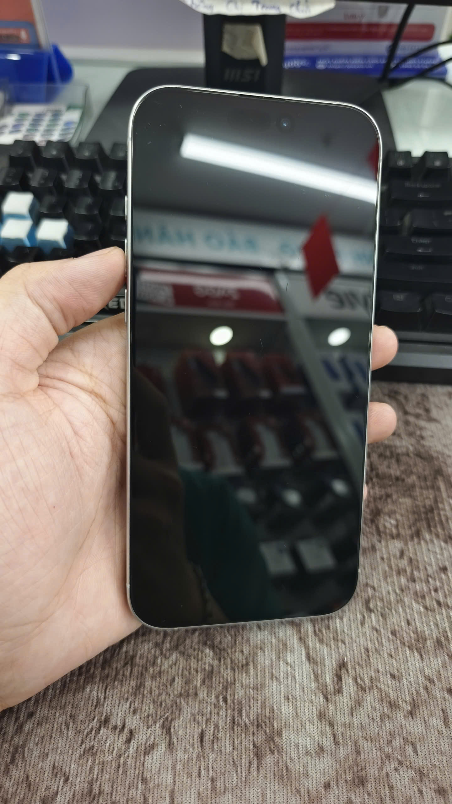 ĐTDĐ Apple iPhone 16 Pro Max 256GB - Cũ - FFWPQNVTK2 - IP16M256C