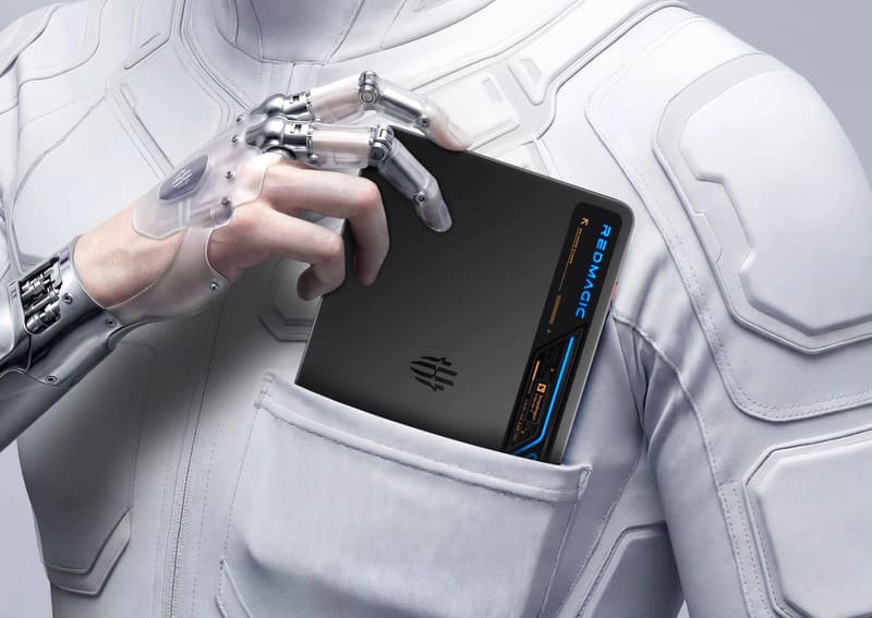 REDMAGIC Astra 2 Gaming có pin kép 8300mAh và hỗ trợ sạc nhanh tối đa 75W