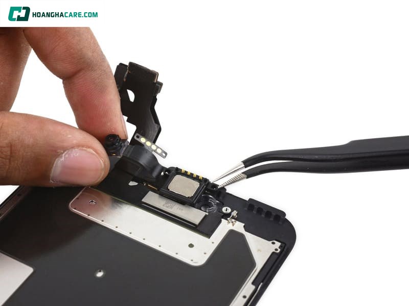 Quy trình thay loa trong iPhone 6s Plus tại Hoàng Hà Care diễn ra thế nào? Quy trình thay loa trong iPhone 6s Plus tại Hoàng Hà Care diễn ra thế nào?