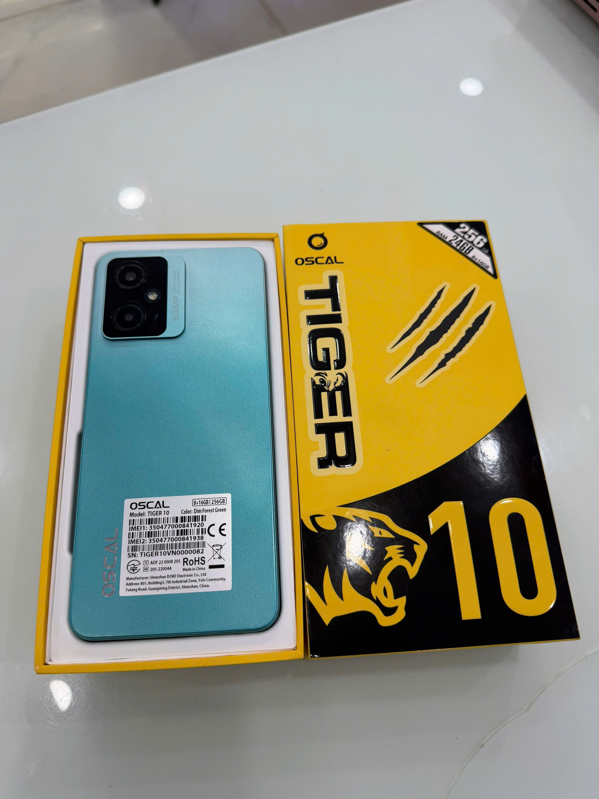 Điện thoại di động OSCAL TIGER 10 (8GB/256GB) - màu Xanh lá cây (Dim Forest Green) 
