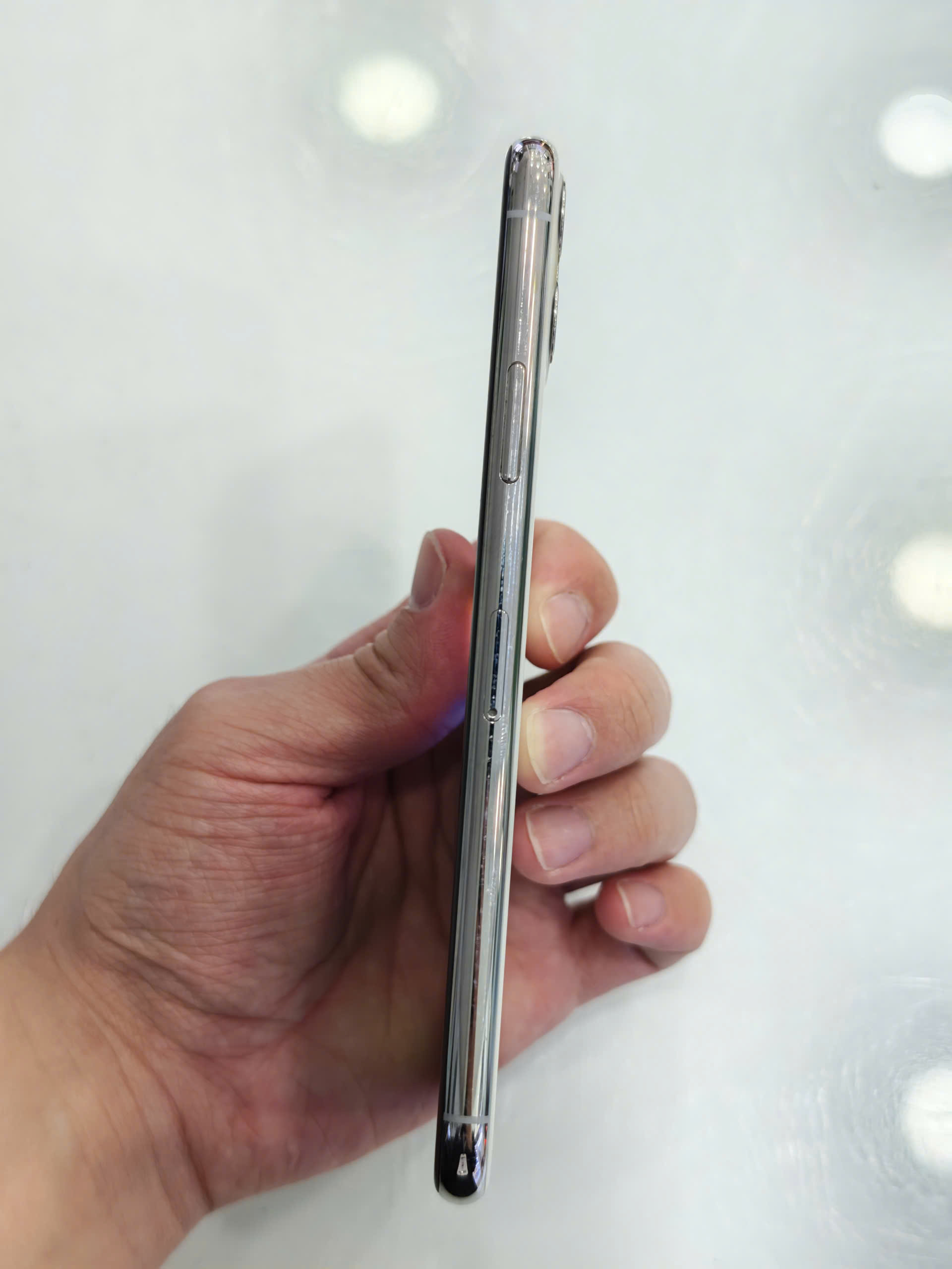 Iphone 11 Pro Max 256GB Cũ - Silver 