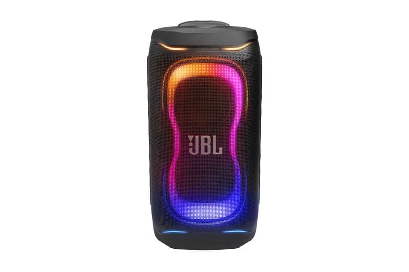 Loa JBL PartyBox 330 là mẫu loa tiệc di động dành cho nhu cầu nghe nhạc, hát karaoke và giải trí cùng gia đình, bạn bè