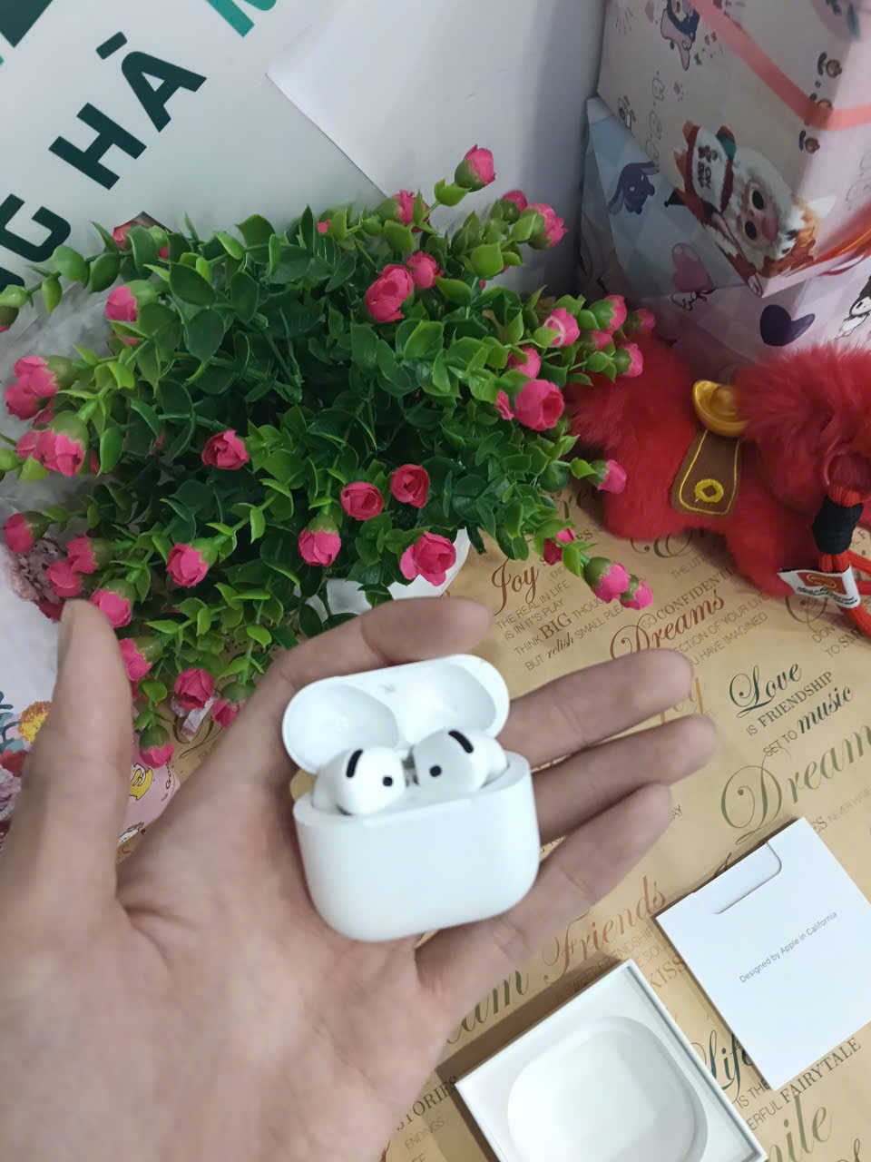 Tai nghe Bluetooth Apple AirPods 4