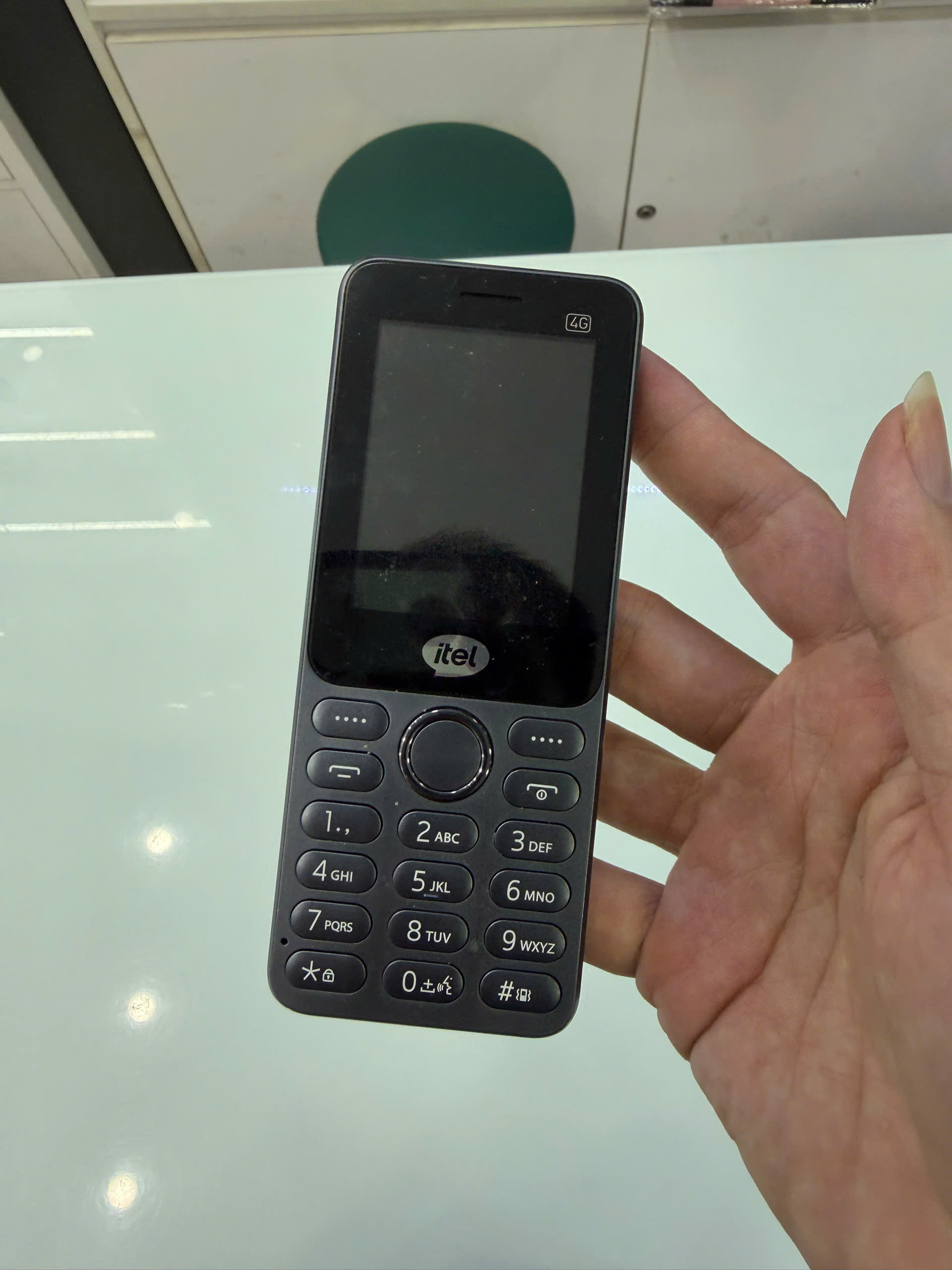 Điện thoại Itel it9211 - 4G Cũ