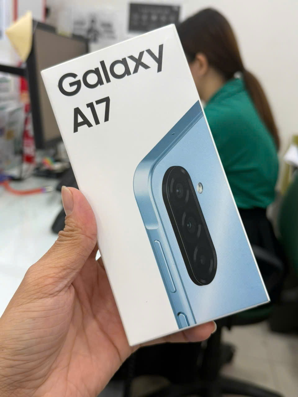 ĐTDĐ Samsung A17 LTE, SM-A175F/DS,8+128, Xanh nhạt - 359545150530195 - A175FLBDXXV