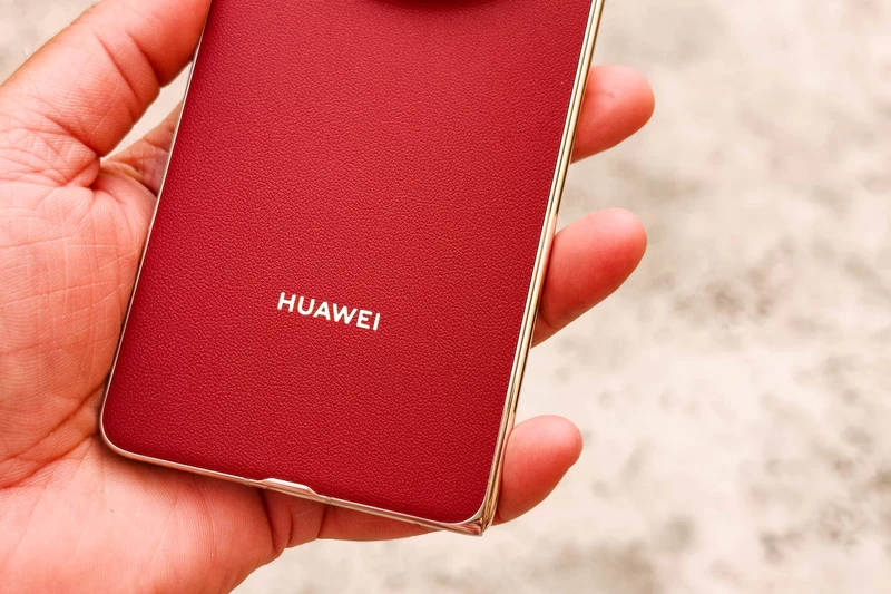 HUAWEI Mate X7 HUAWEI Mate X7