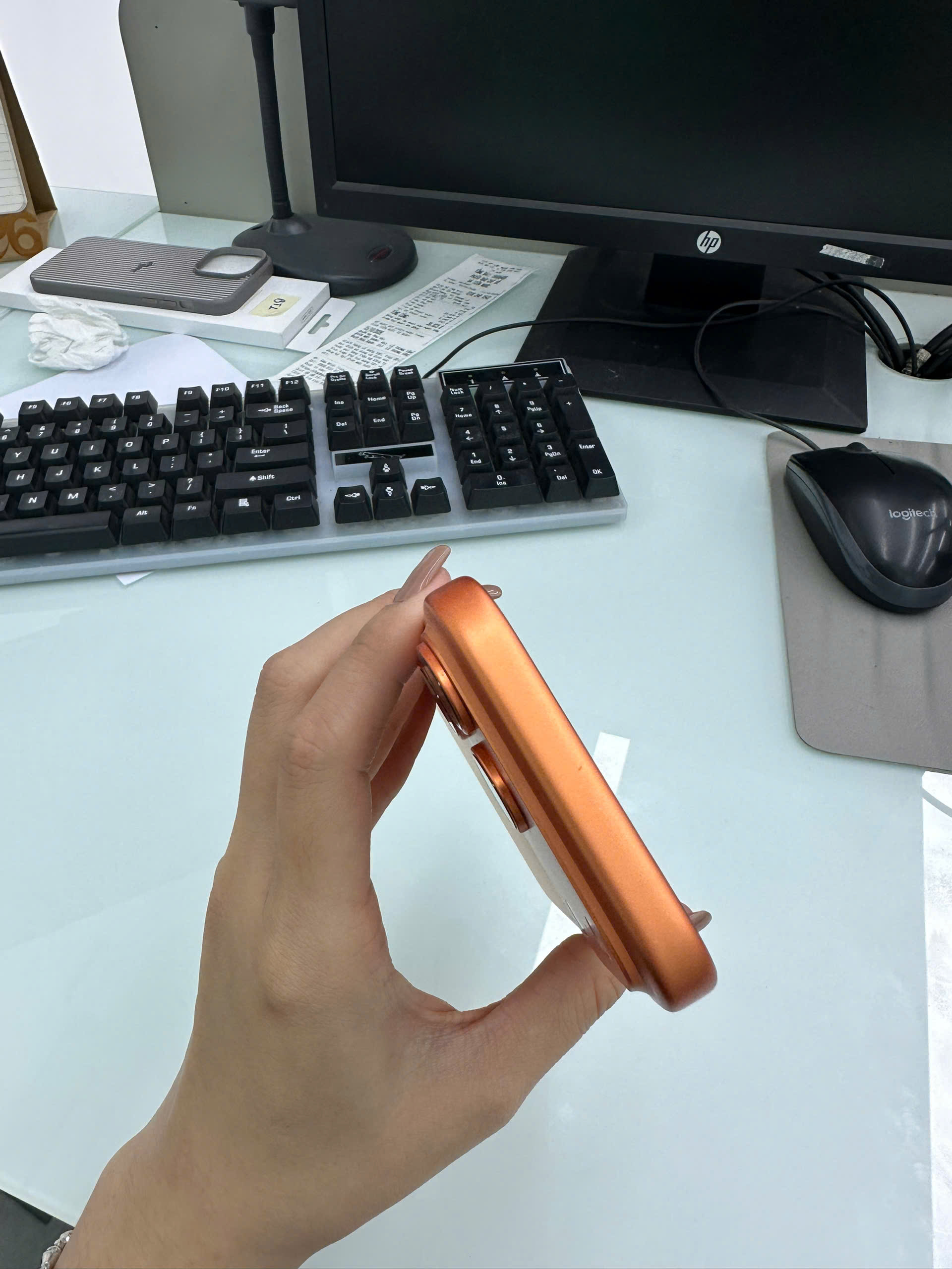 ĐTDĐ Apple iPhone 17 Pro 256GB Cosmic Orange - cũ