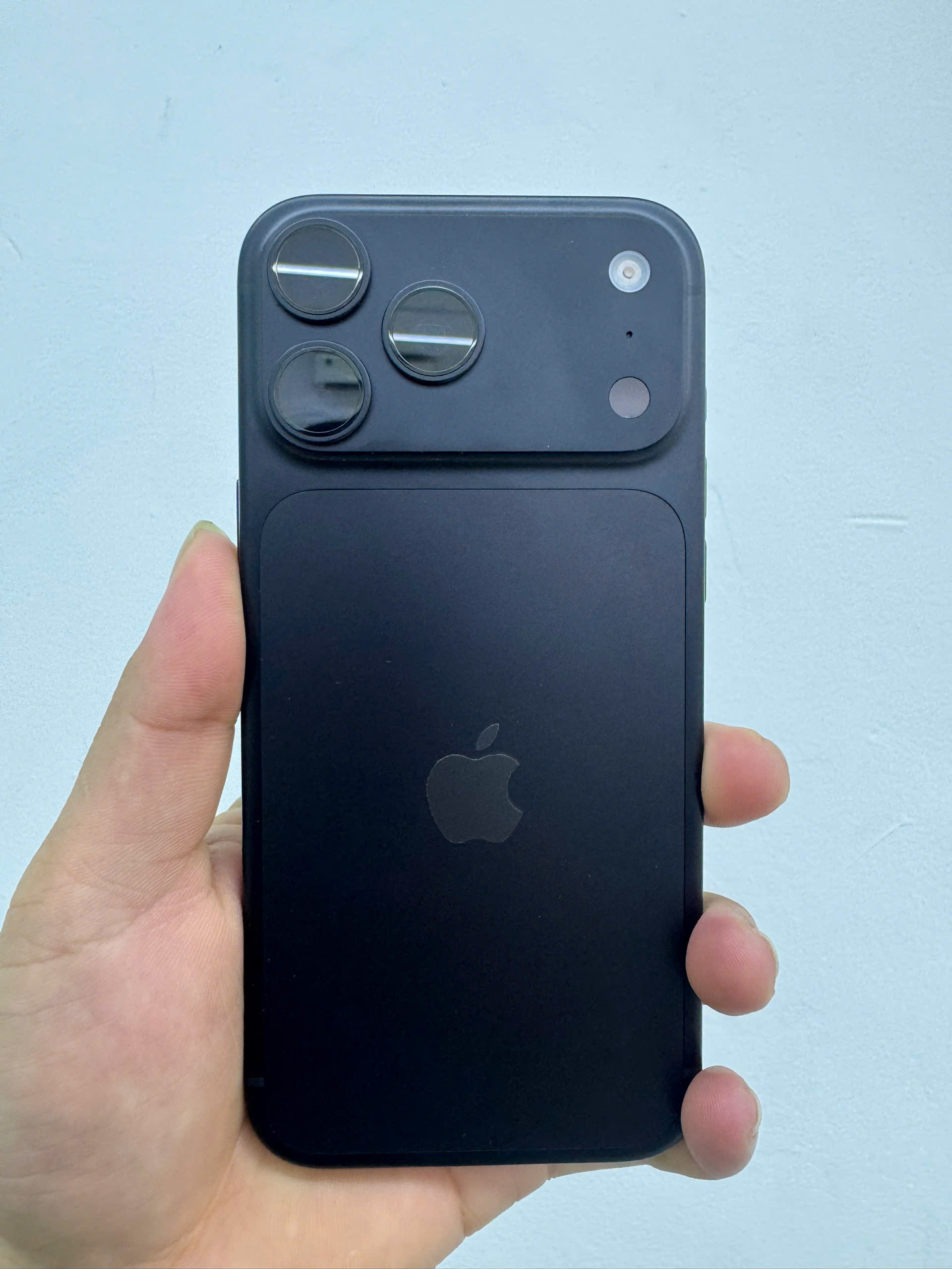 ĐTDĐ iPhone 18 Pro Max 256GB Black_MJXN4X/A - SFK2Q9Q05JW - MJXN4X - TBH