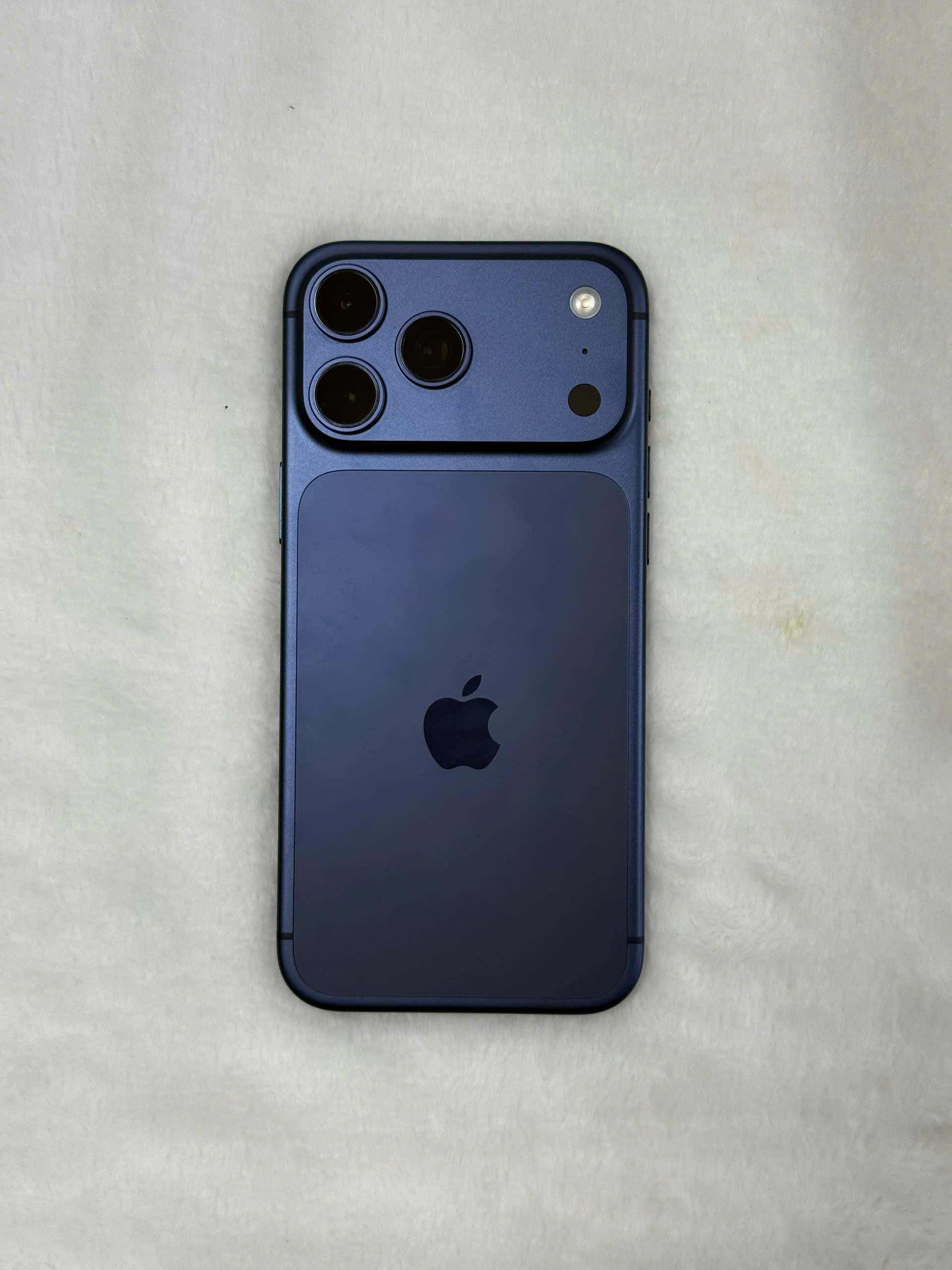 ĐTDĐ Apple iPhone 17 Pro Max 256GB Deep Blue_MFYP4ZP/A - SJV96P2H00V - MFYP4ZP