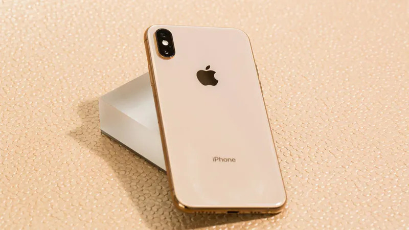 Dịch vụ thay camera sau iPhone XS tại Hoàng Hà Care